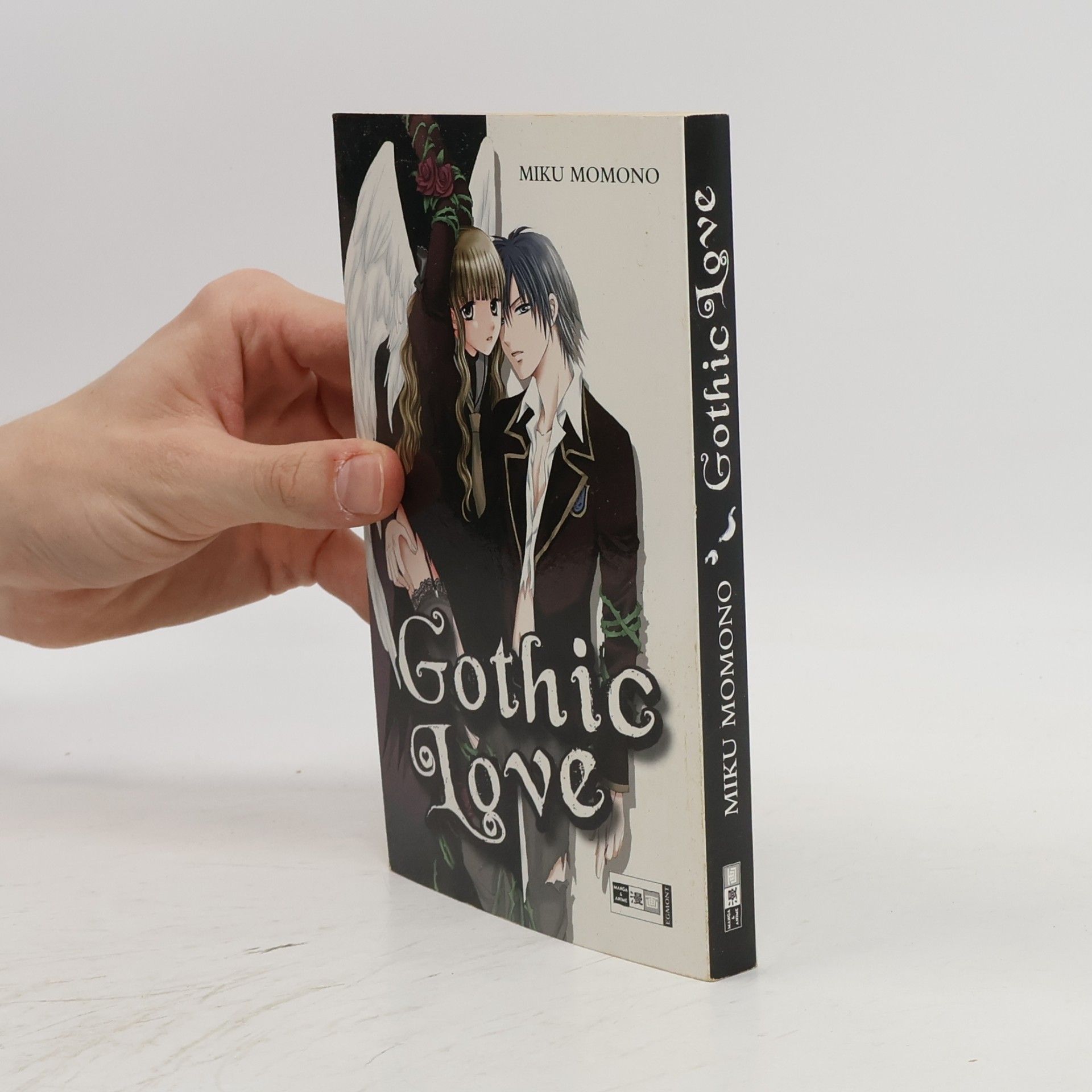 Miku Momono Gothic Love