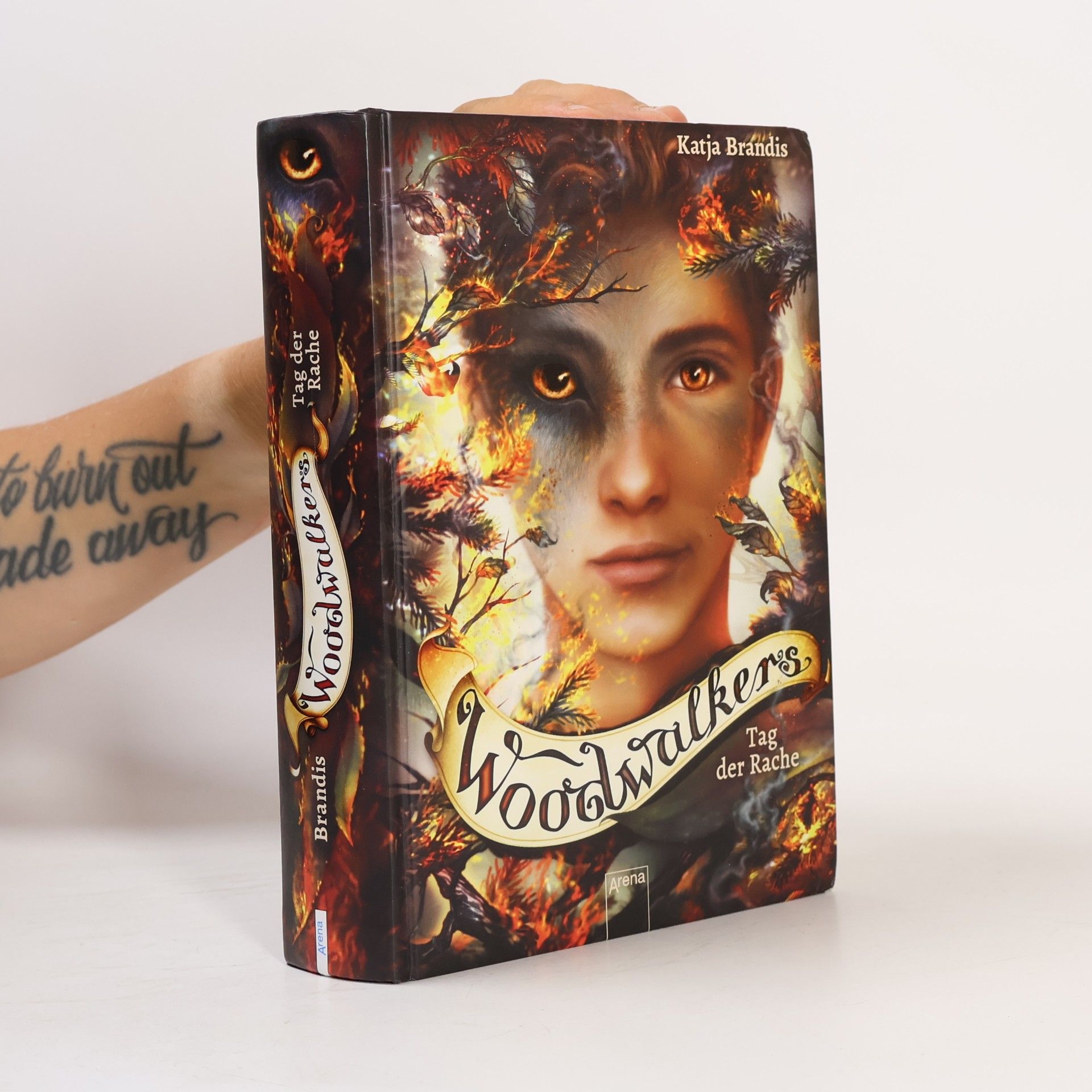Katja Brandis Woodwalkers. Tag der Rache