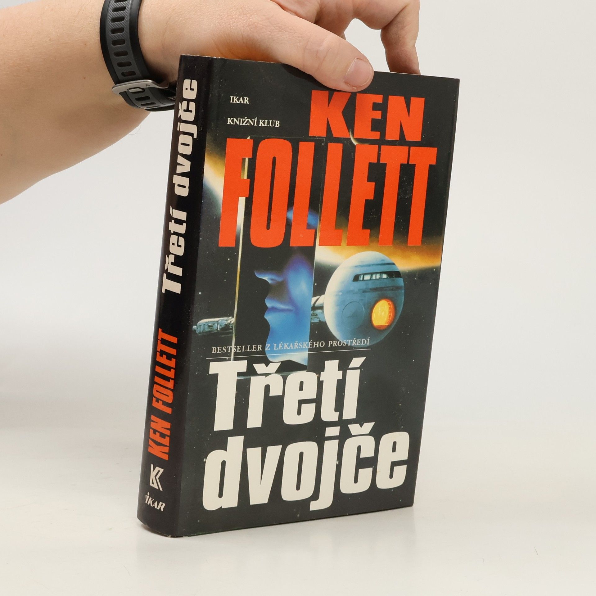 Ken Follett Třetí dvojče
