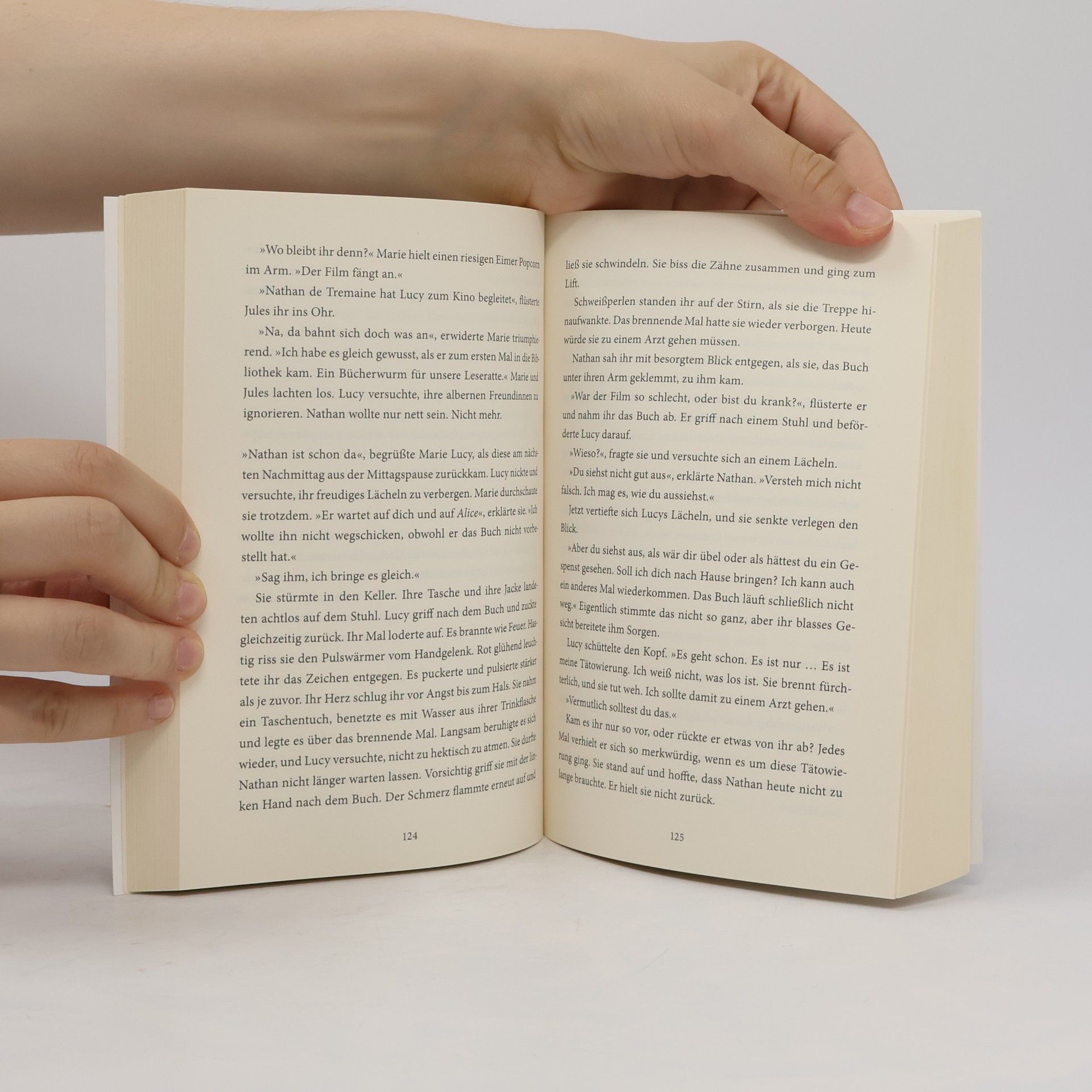 Marah Woolf Bookless - Wörter durchfluten die Zeit