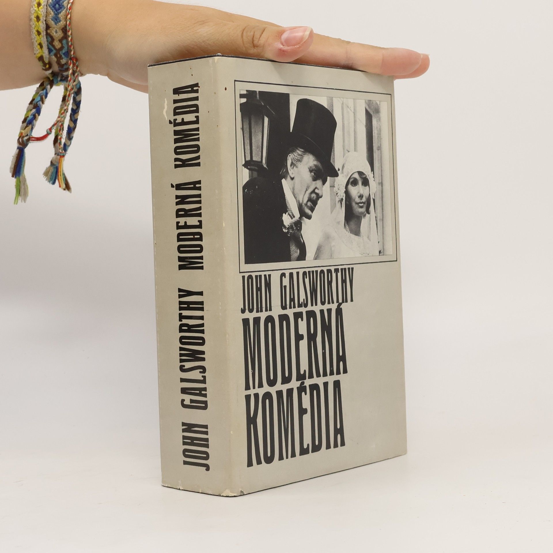 John Galsworthy Moderná komédia