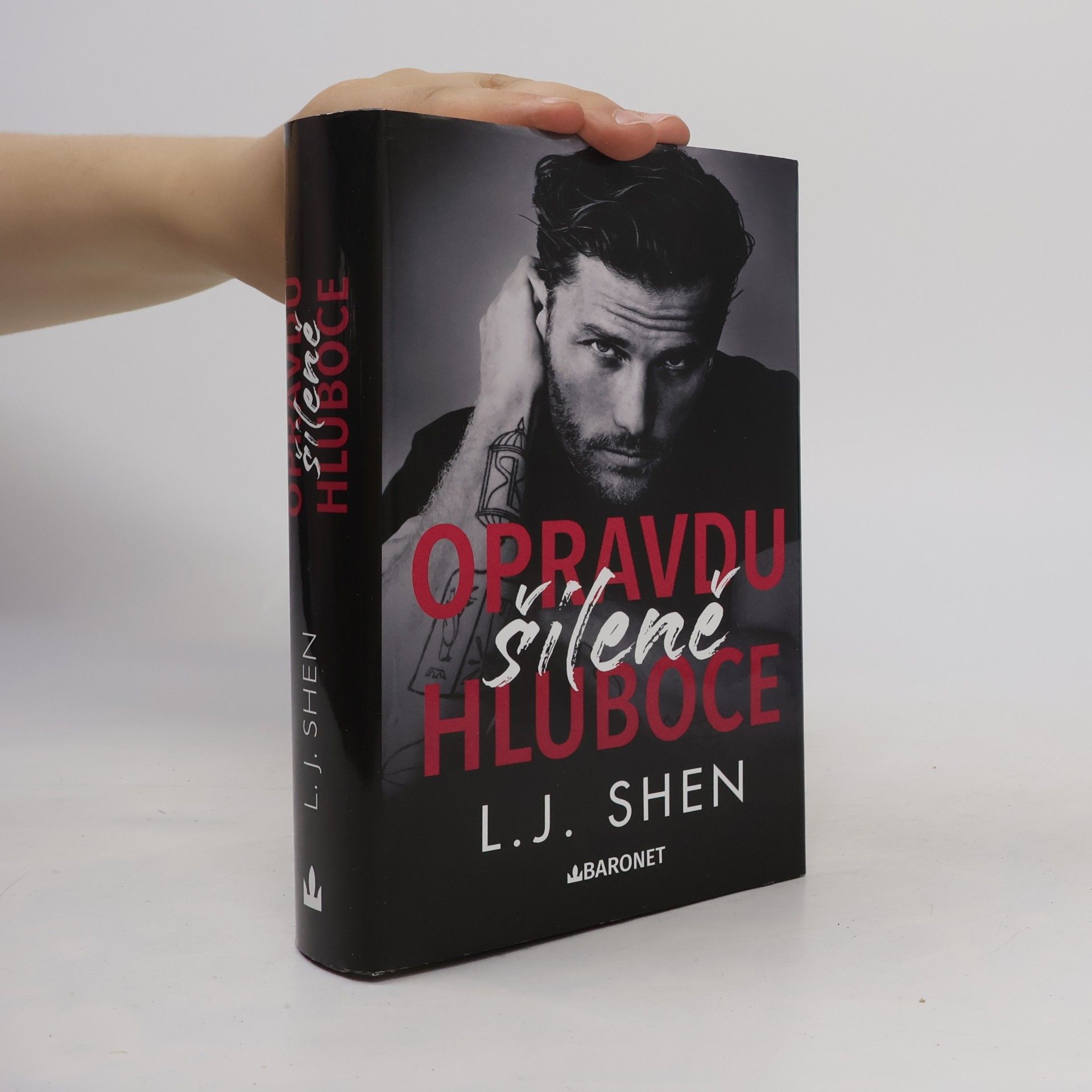 Opravdu šíleně hluboce