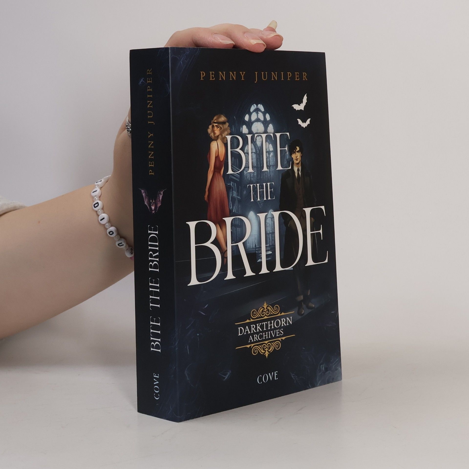 Darkthorn Archives 1: Bite the Bride