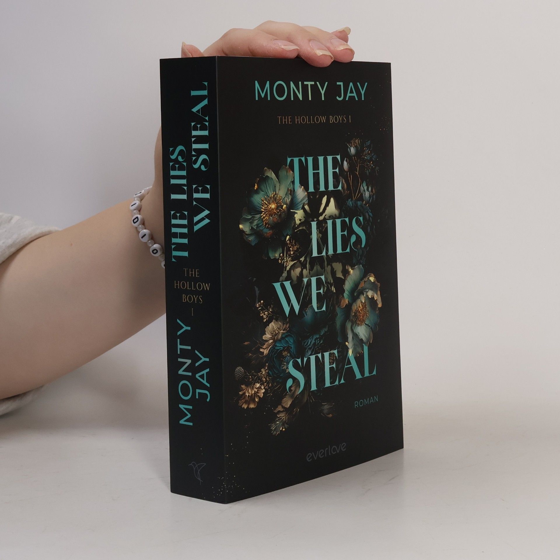 Monty Jay The Hollow Boys - 1: The Lies We Steal