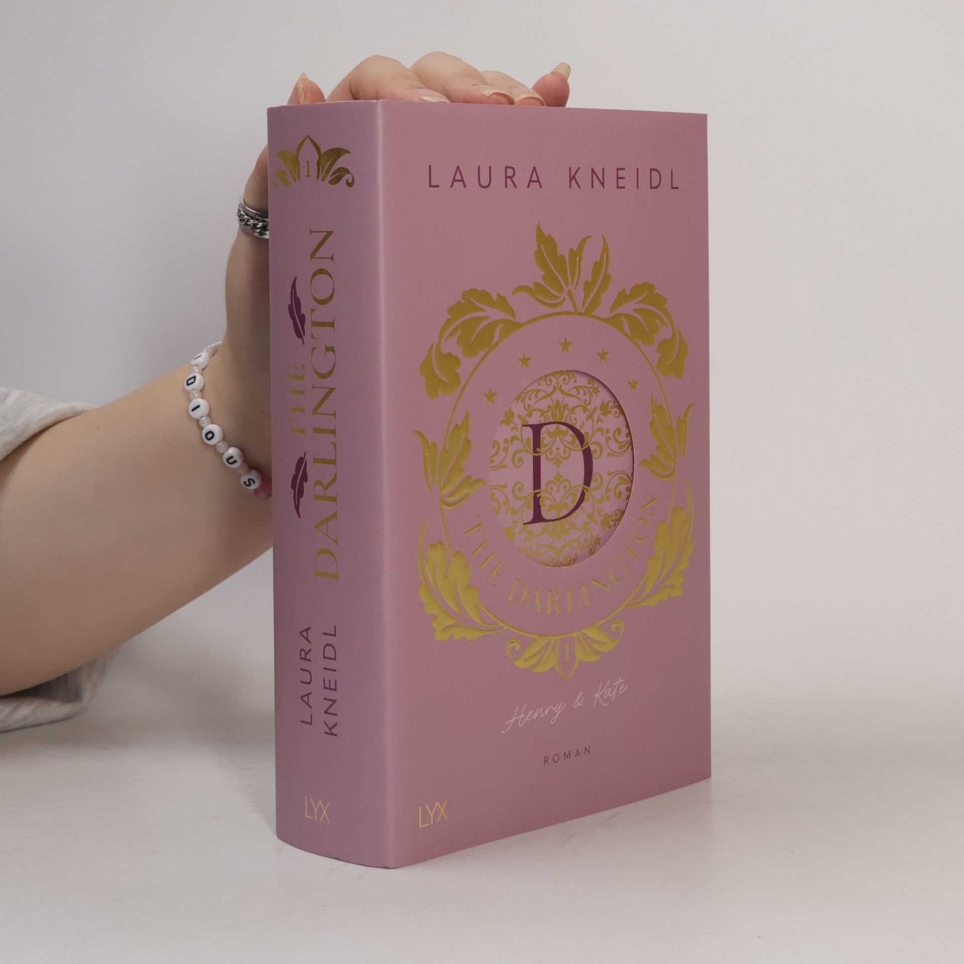Laura Kneidl The Darlington