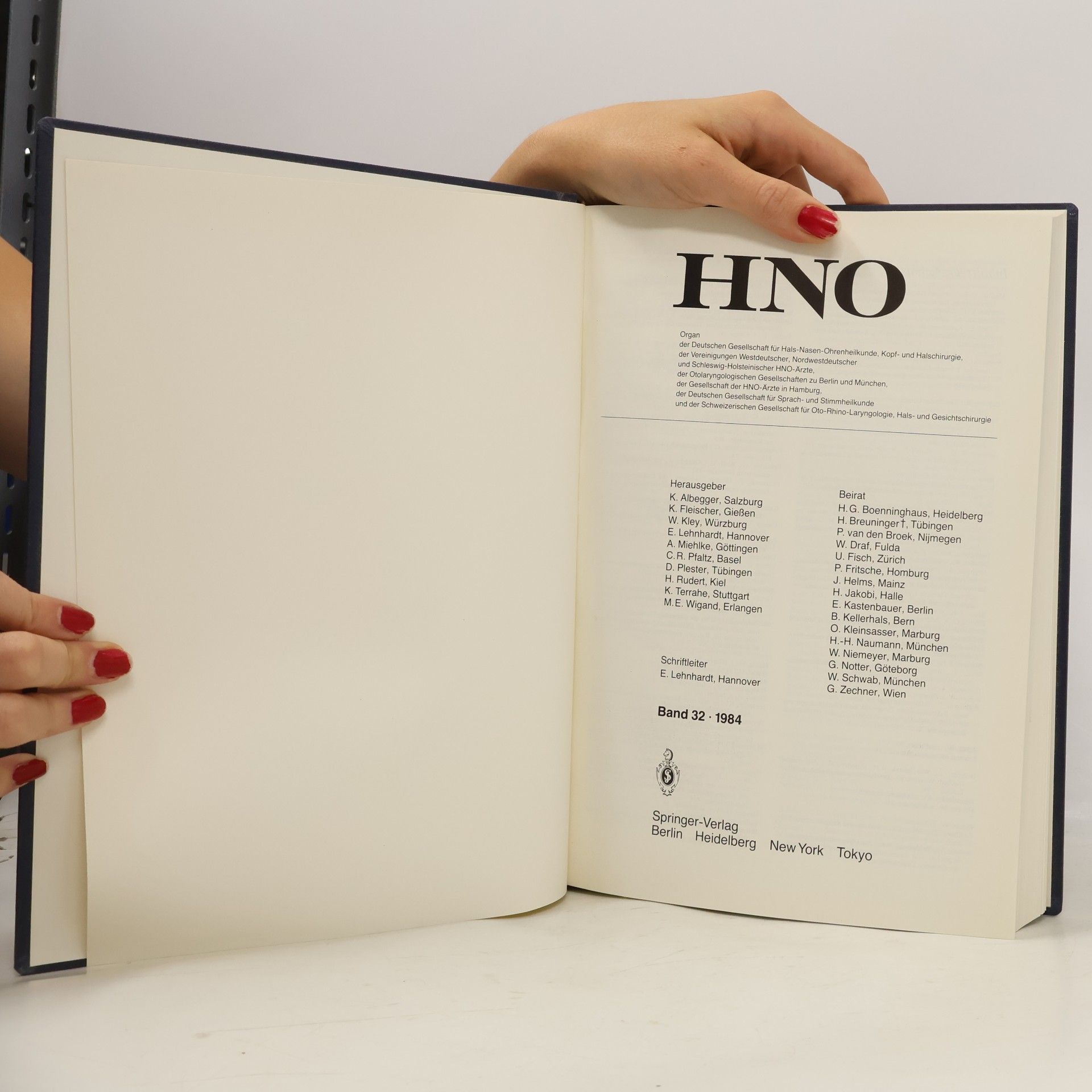 Autorenkollektiv HNO 32