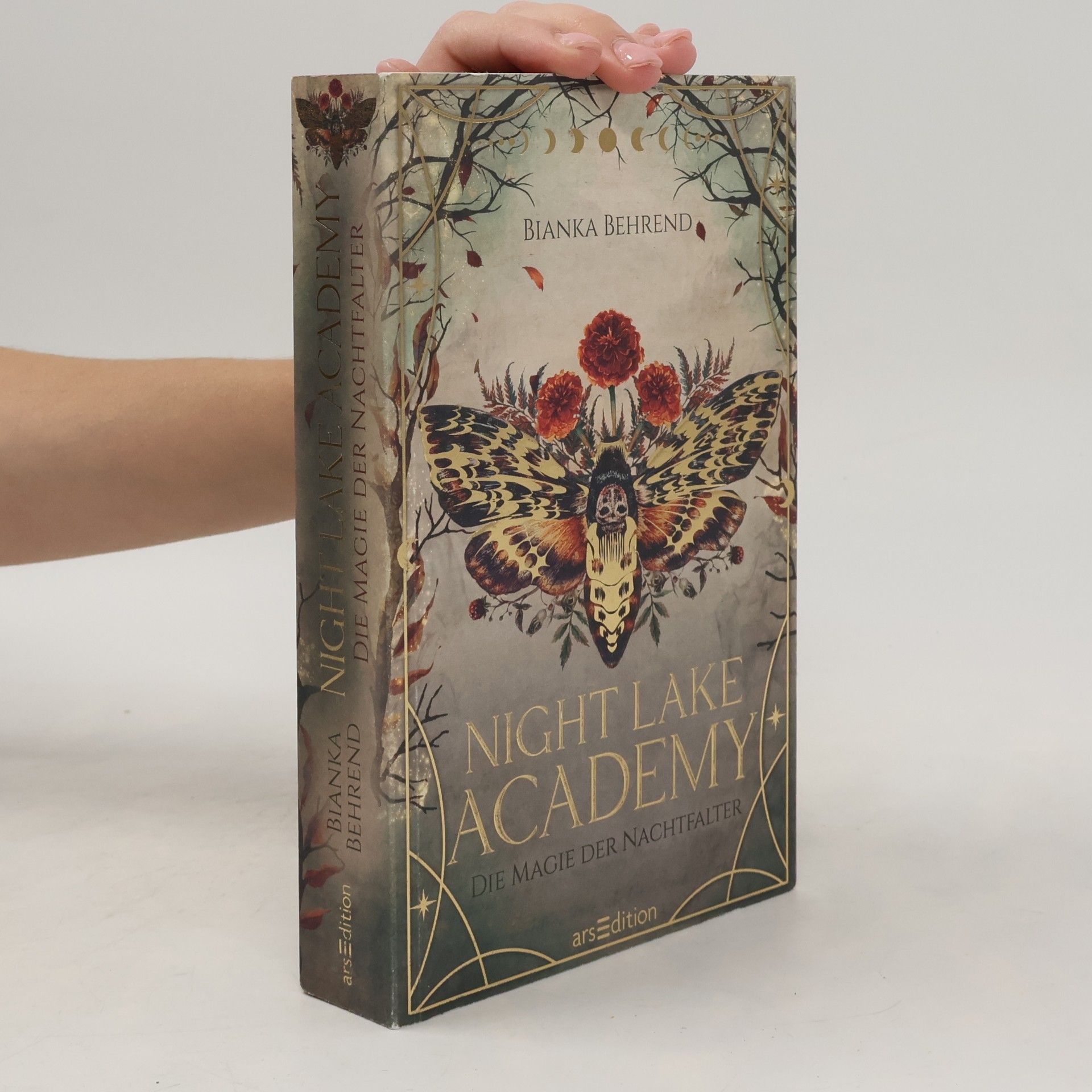 Bianka Behrend Night Lake Academy – Die Magie der Nachtfalter
