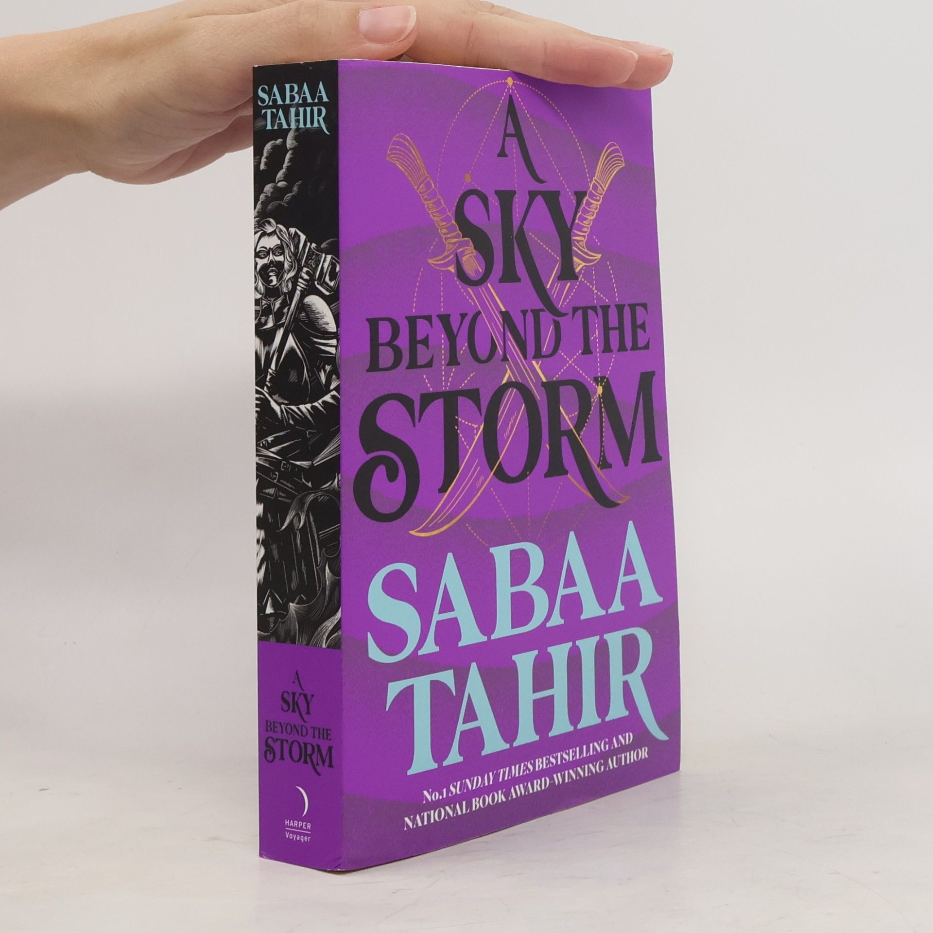 Sabaa Tahir A Sky Beyond the Storm