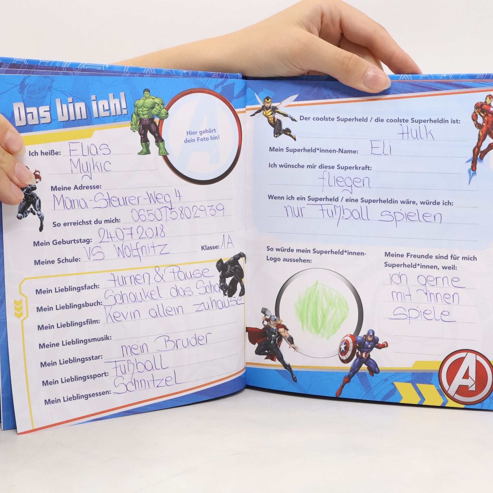 Kolektív autorov Marvel Avengers: Mein Freundebuch
