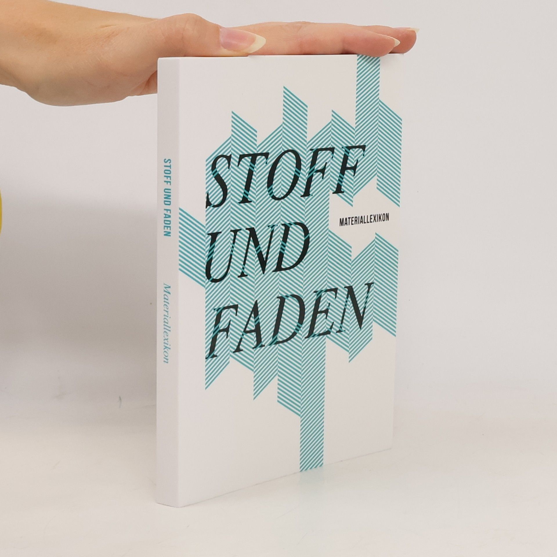 Constanze Derham Stoff und Faden