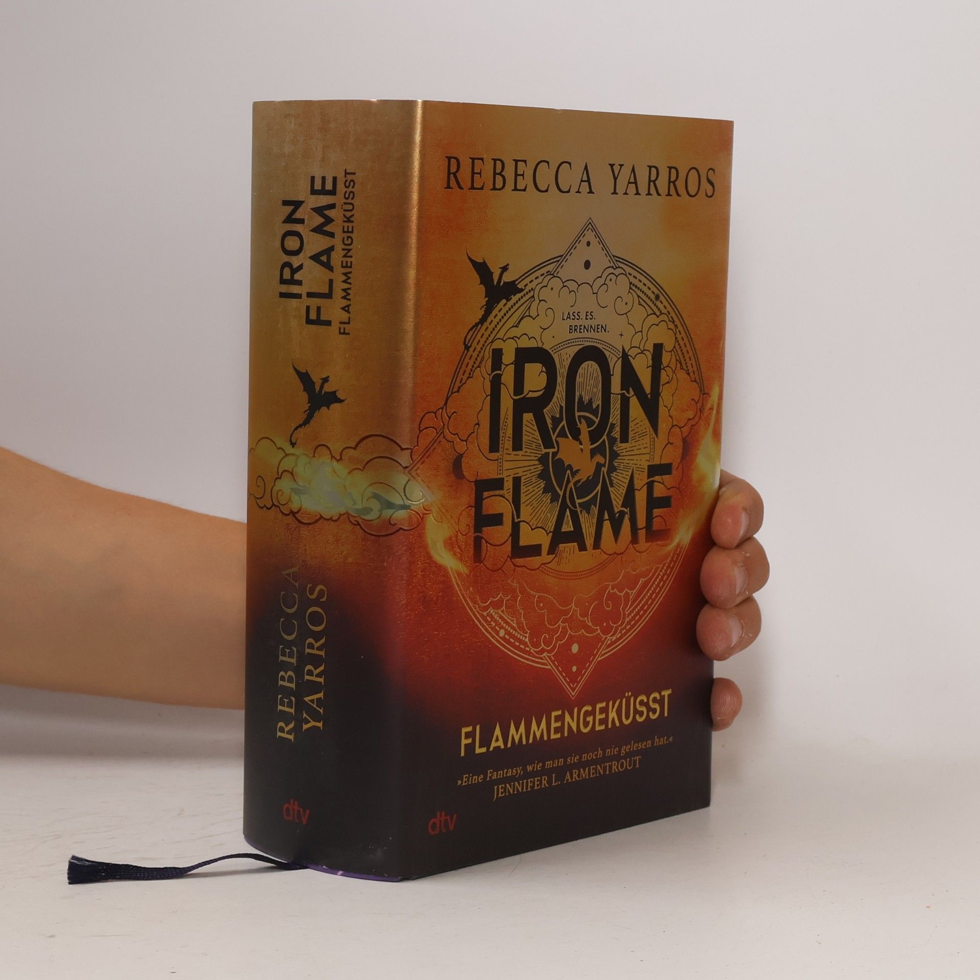 Rebecca Yarros Iron Flame