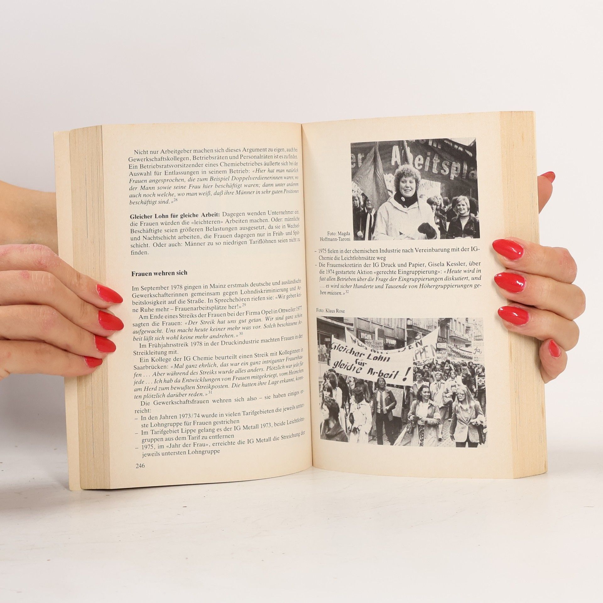 Anna Tuehne Frauen-Bilder-Lese-Buch
