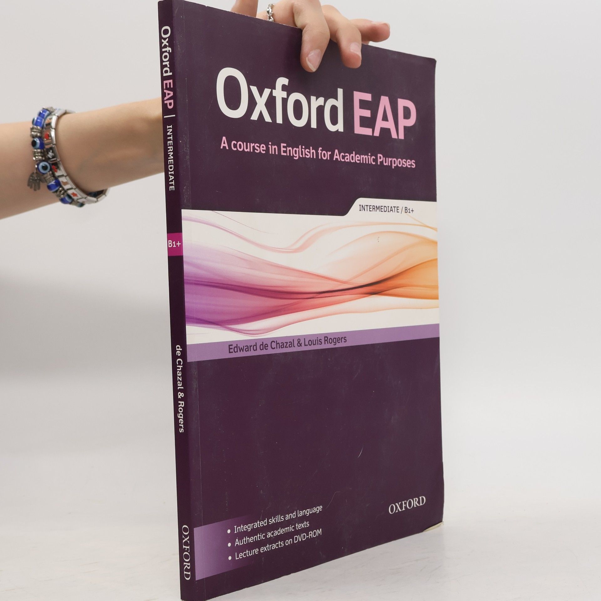 Edward De Chazal Oxford EAP : a course in English for academic purposes. Intermediate