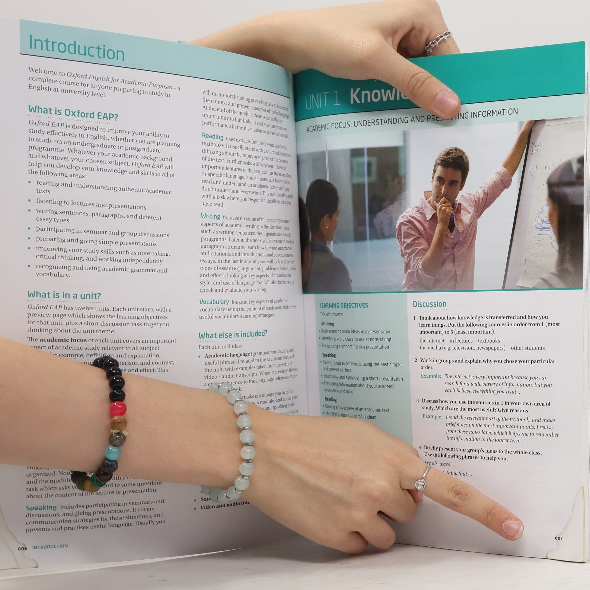 Louis Rogers Oxford EAP : a course in English for academic purposes. Intermediate