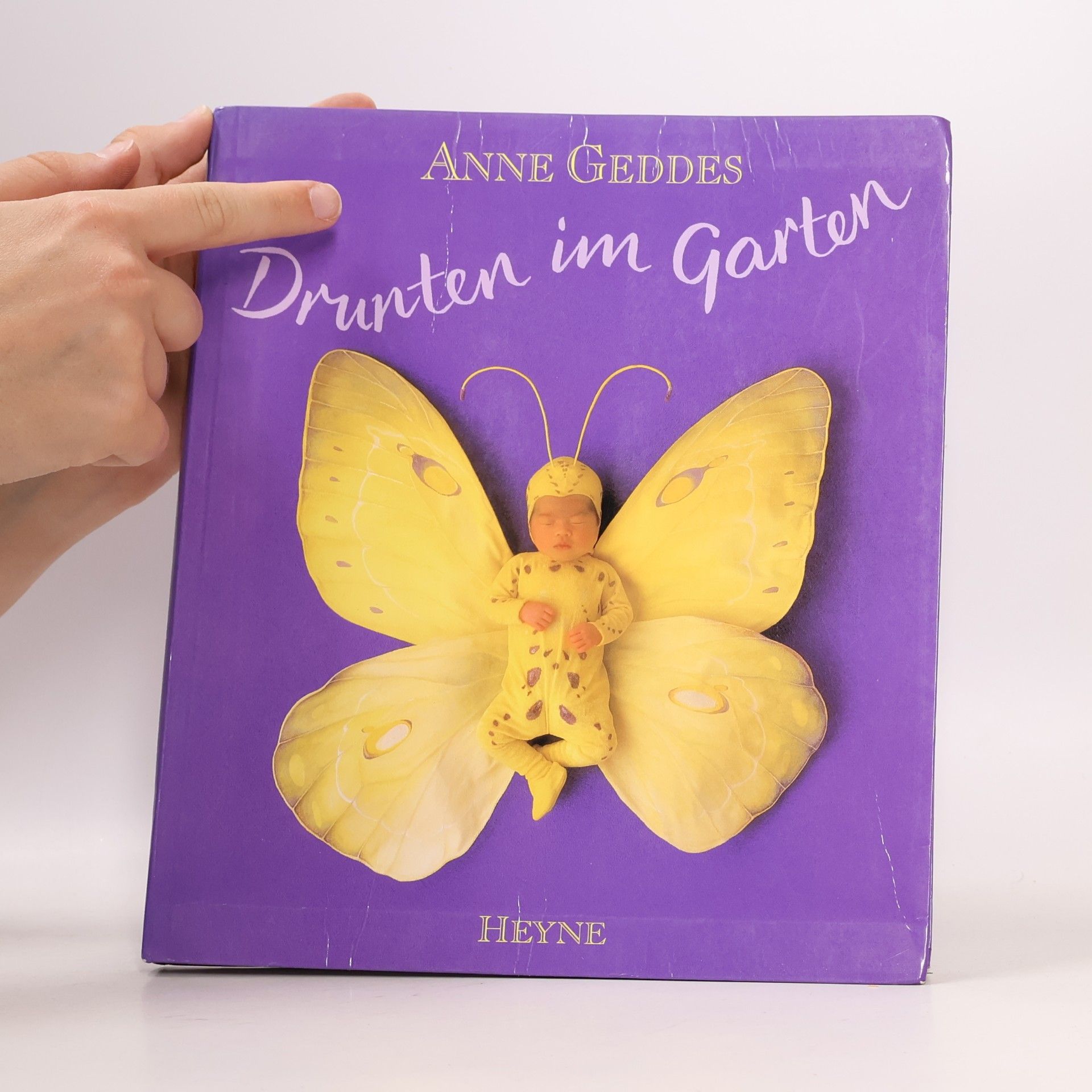 Anne Geddes Drunten im garten