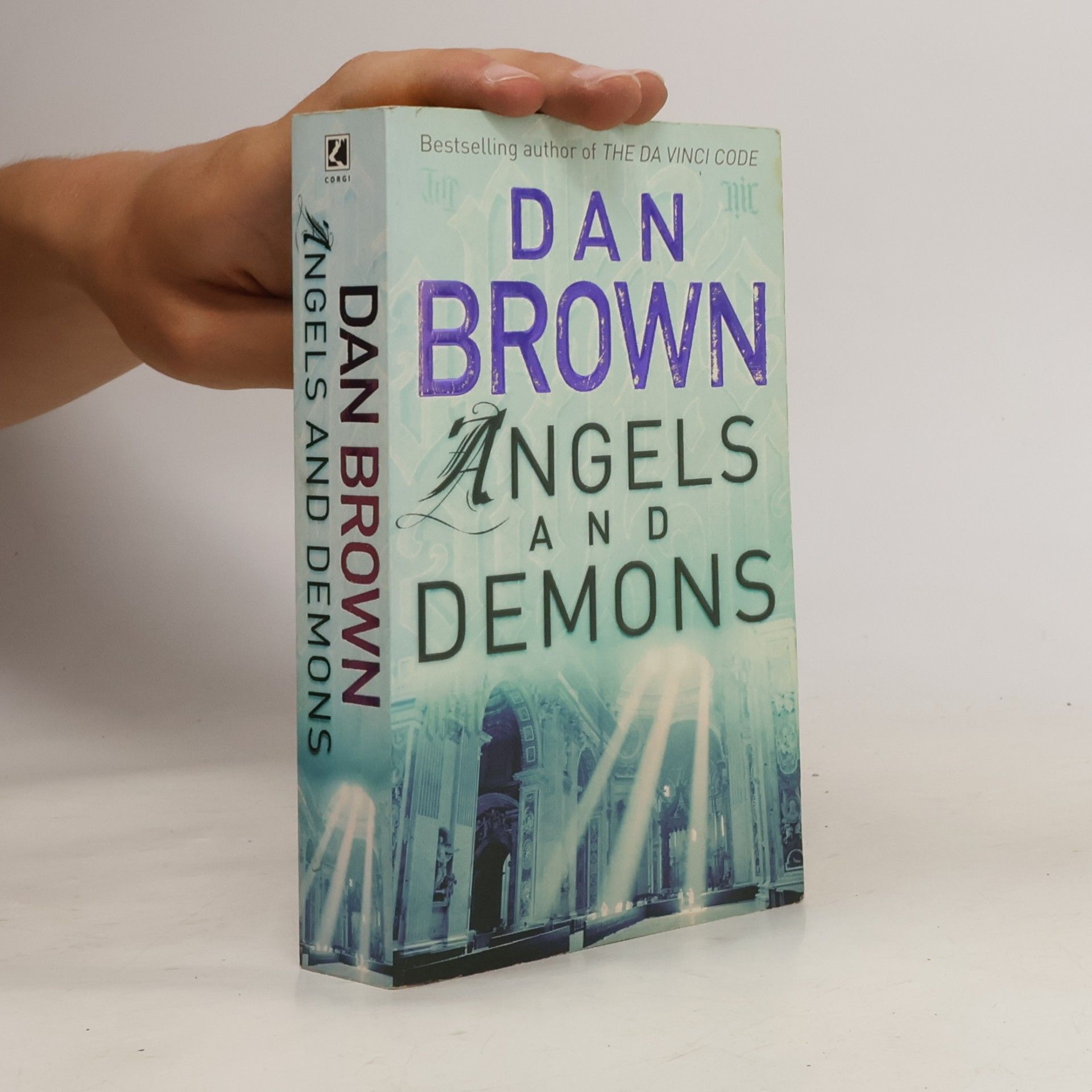 Dan Brown Angels and Demons
