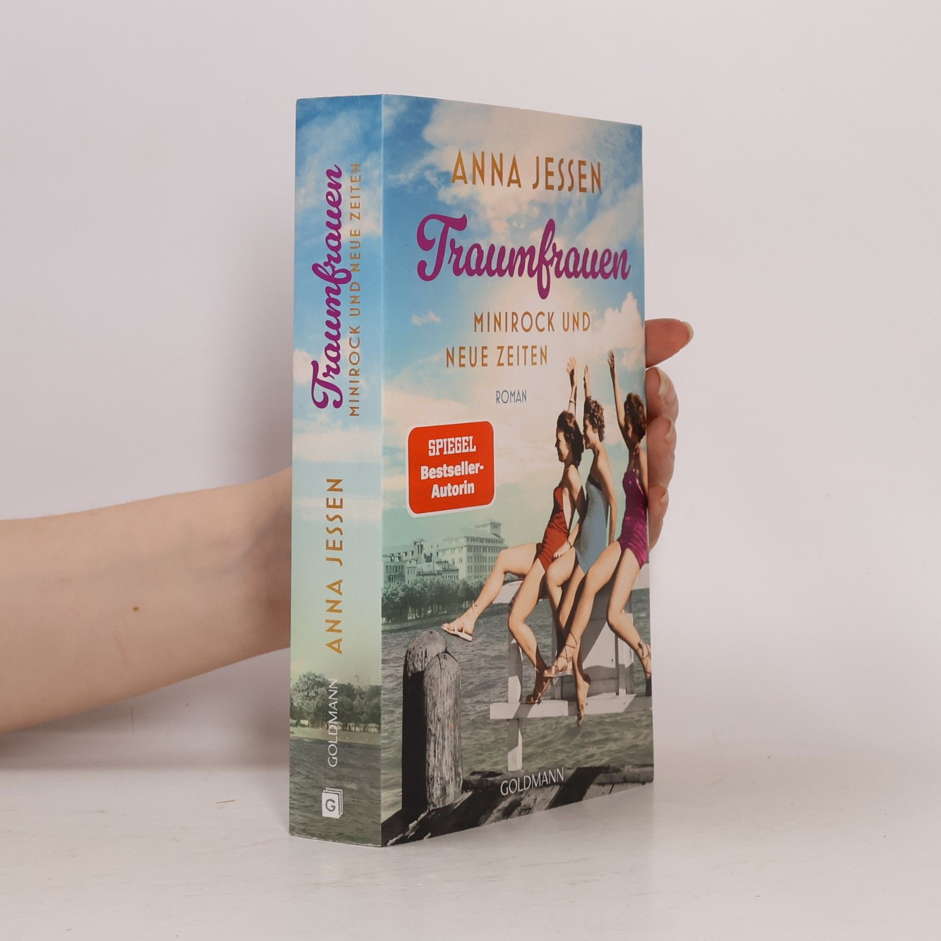 Traumfrauen. Minirock und neue Zeiten