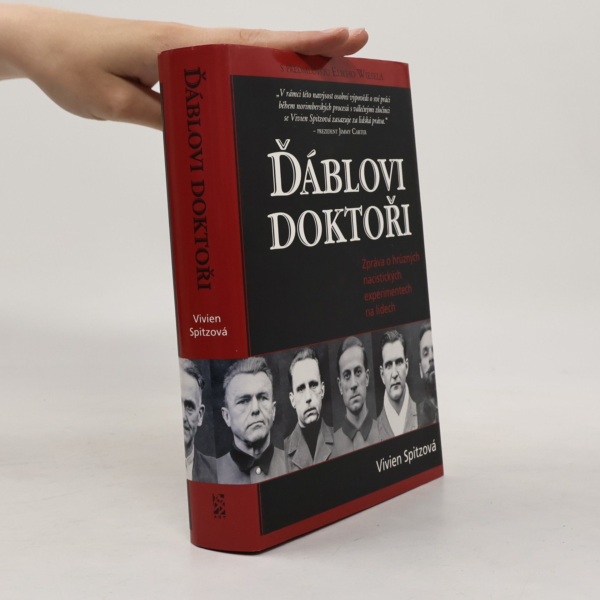 Vivien Spitz Ďáblovi doktoři