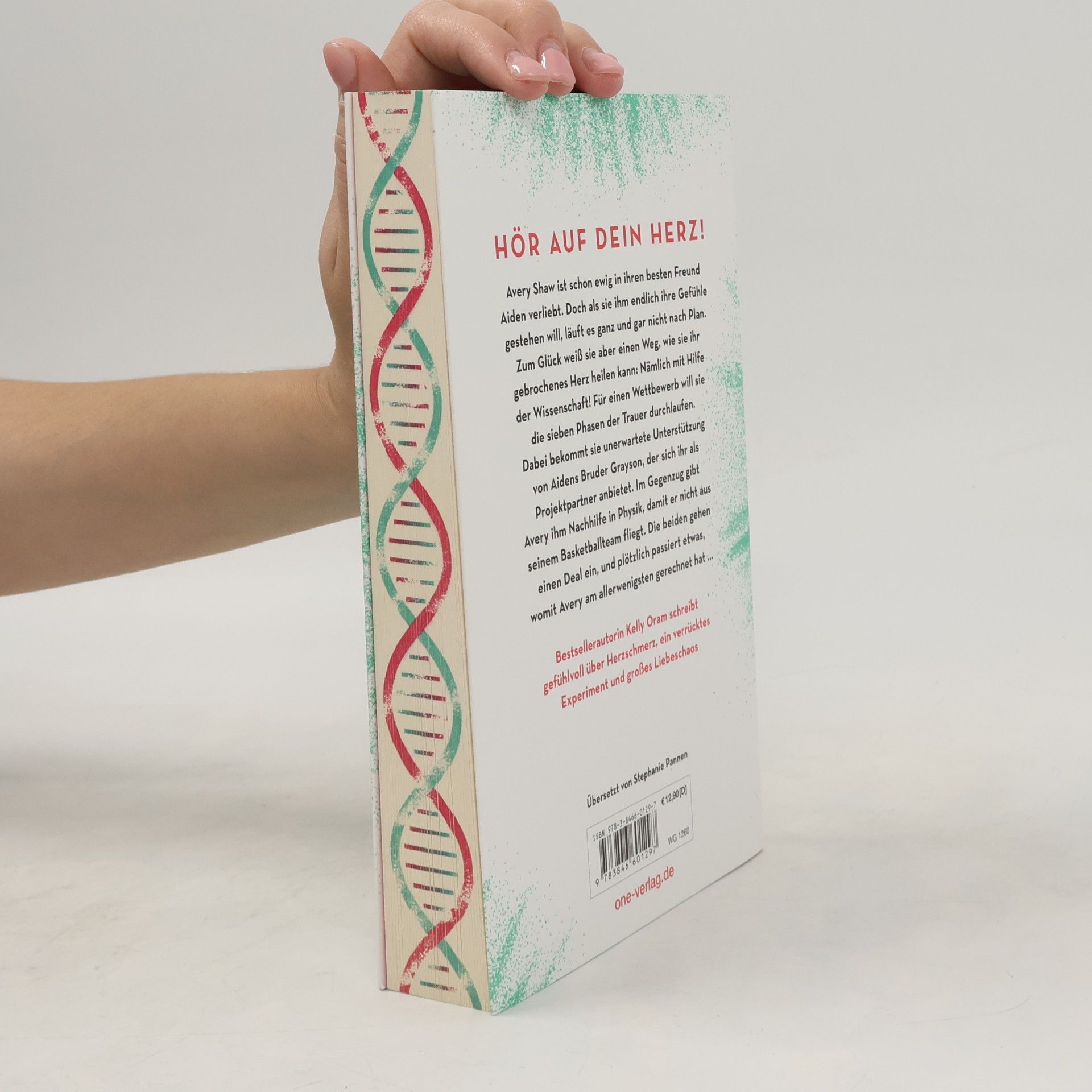 Kelly Oram Das Avery Shaw Experiment