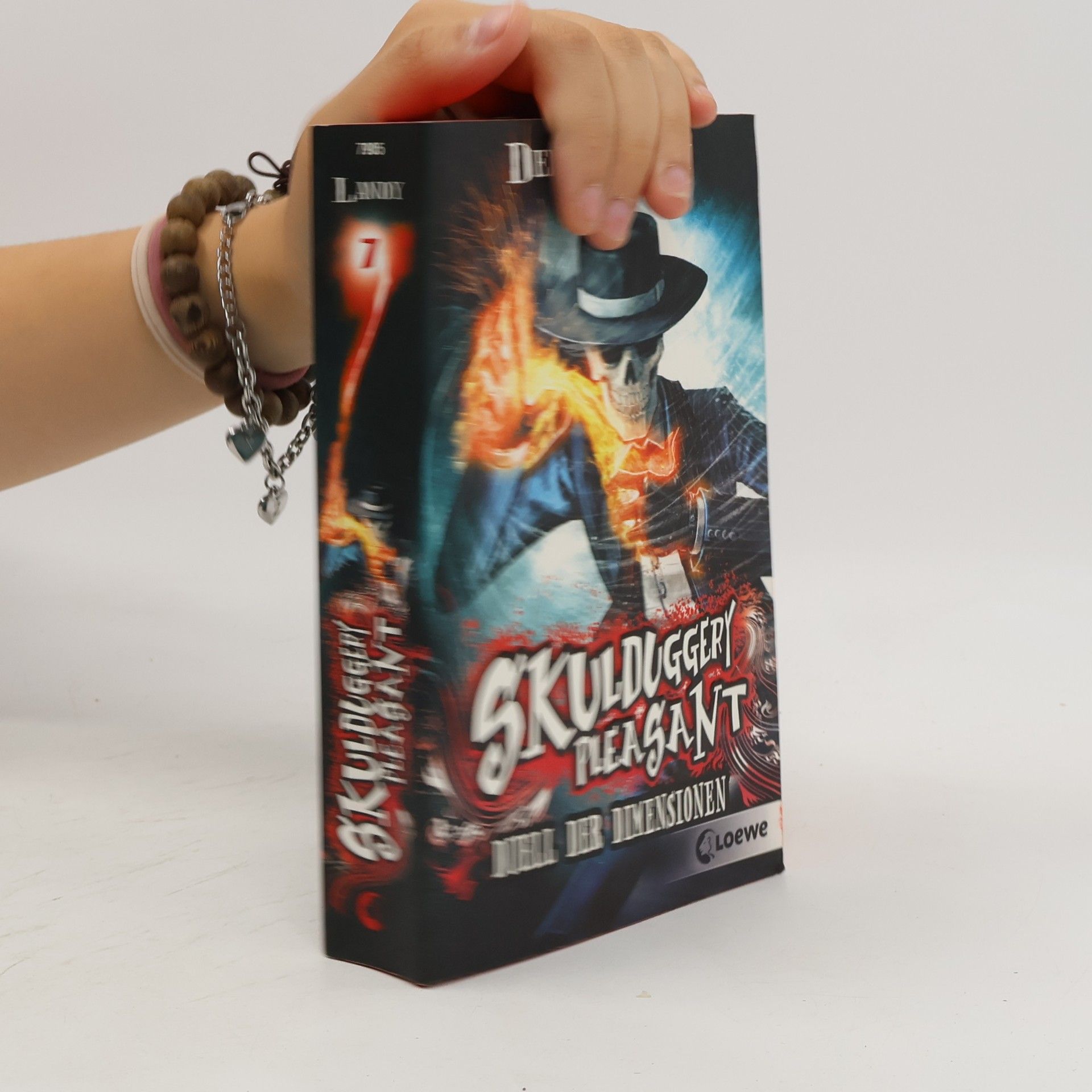 Skulduggery Pleasant. Duell der Dimensionen