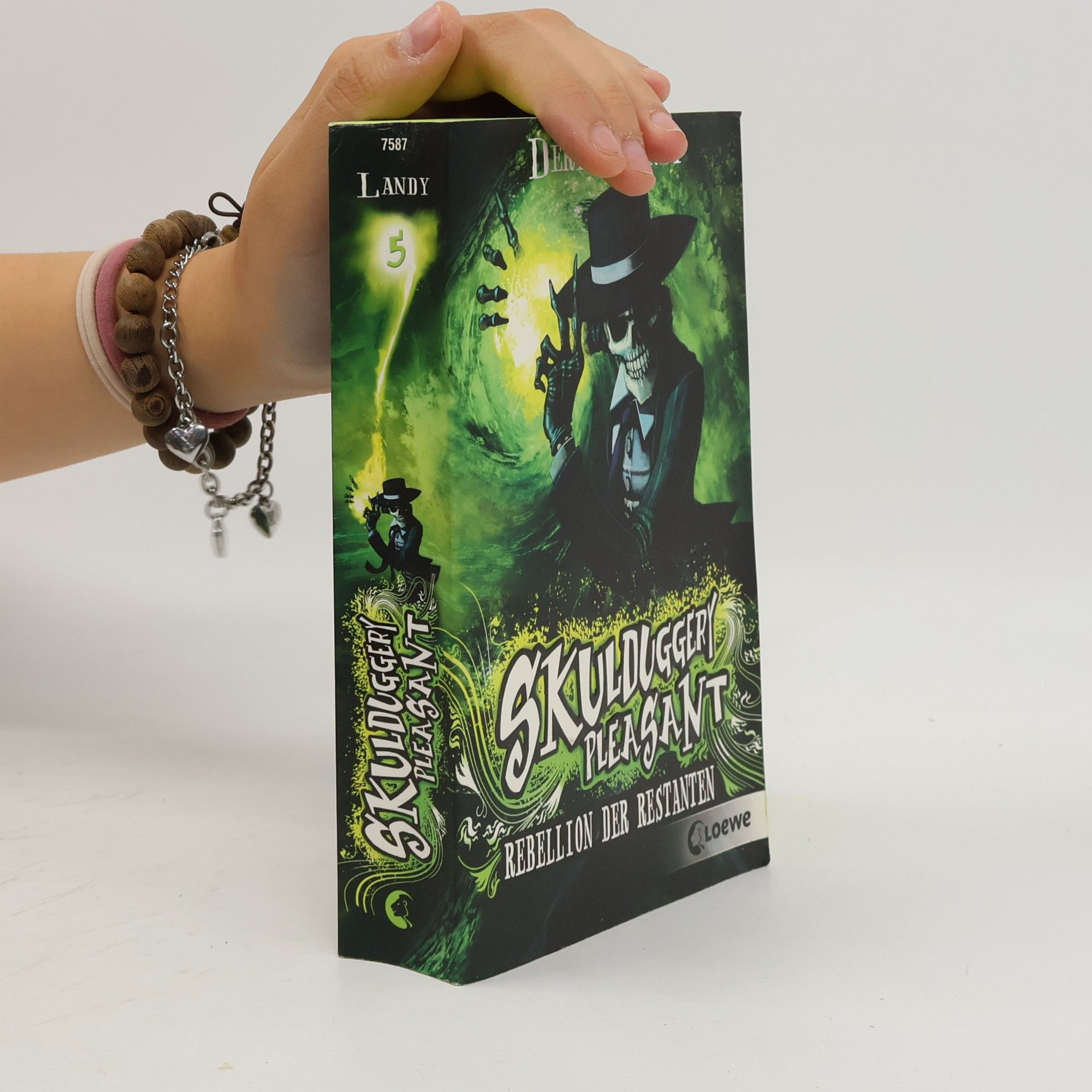 Derek Landy Skulduggery Pleasant. Rebellion der Restanten