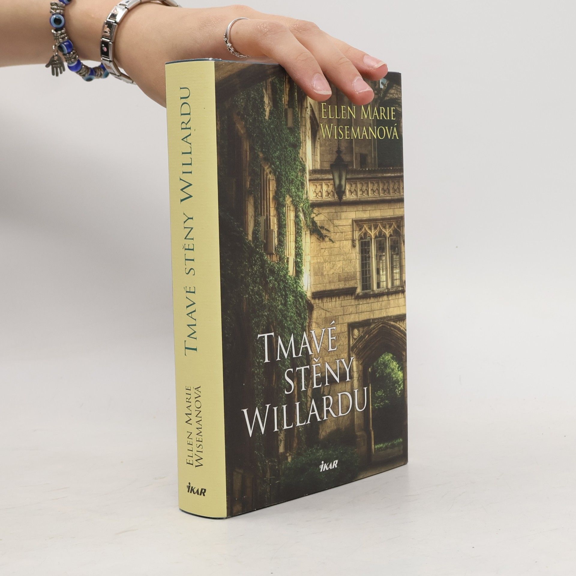 Ellen Marie Wiseman Tmavé stěny Willardu