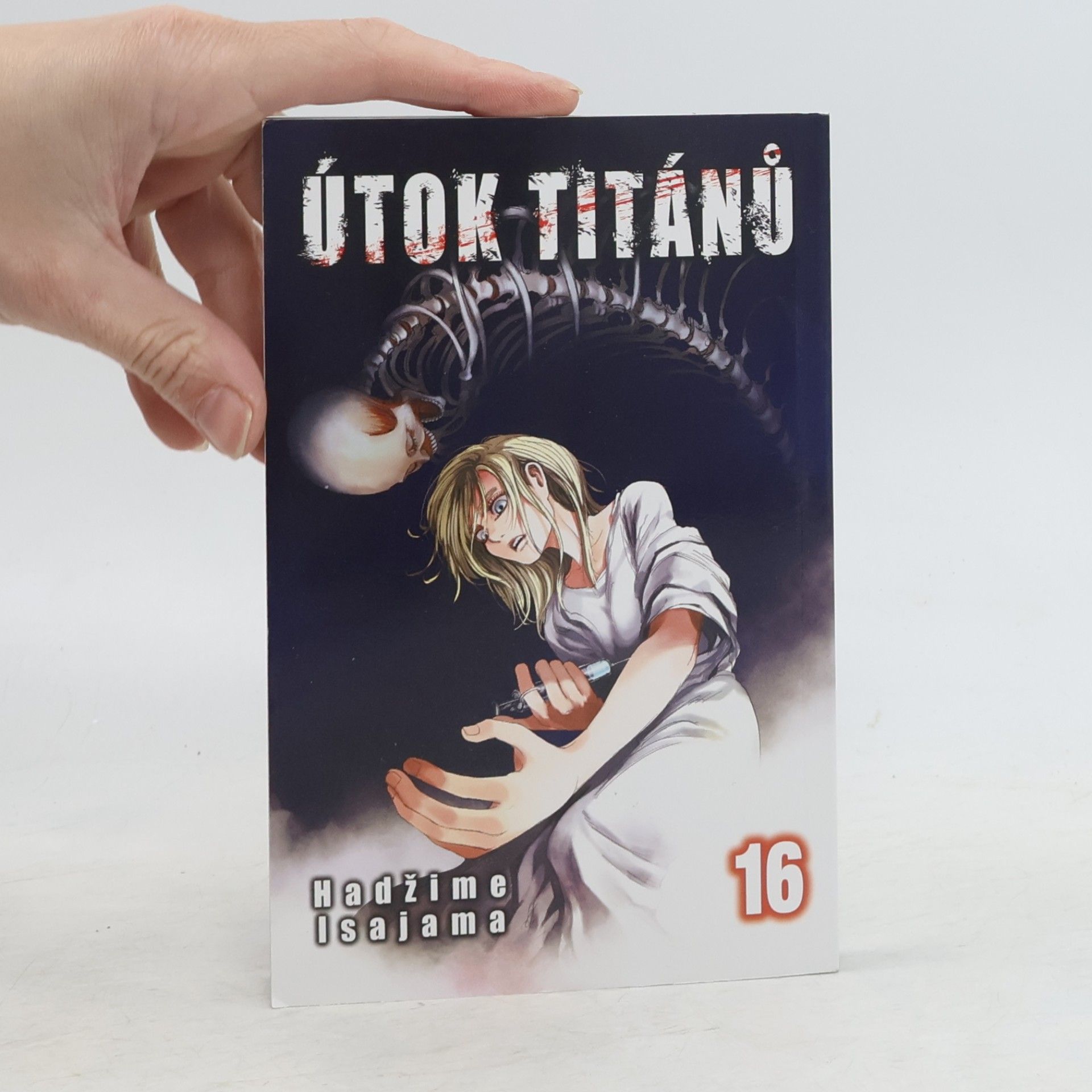 Hajime Isayama Útok titánů 16