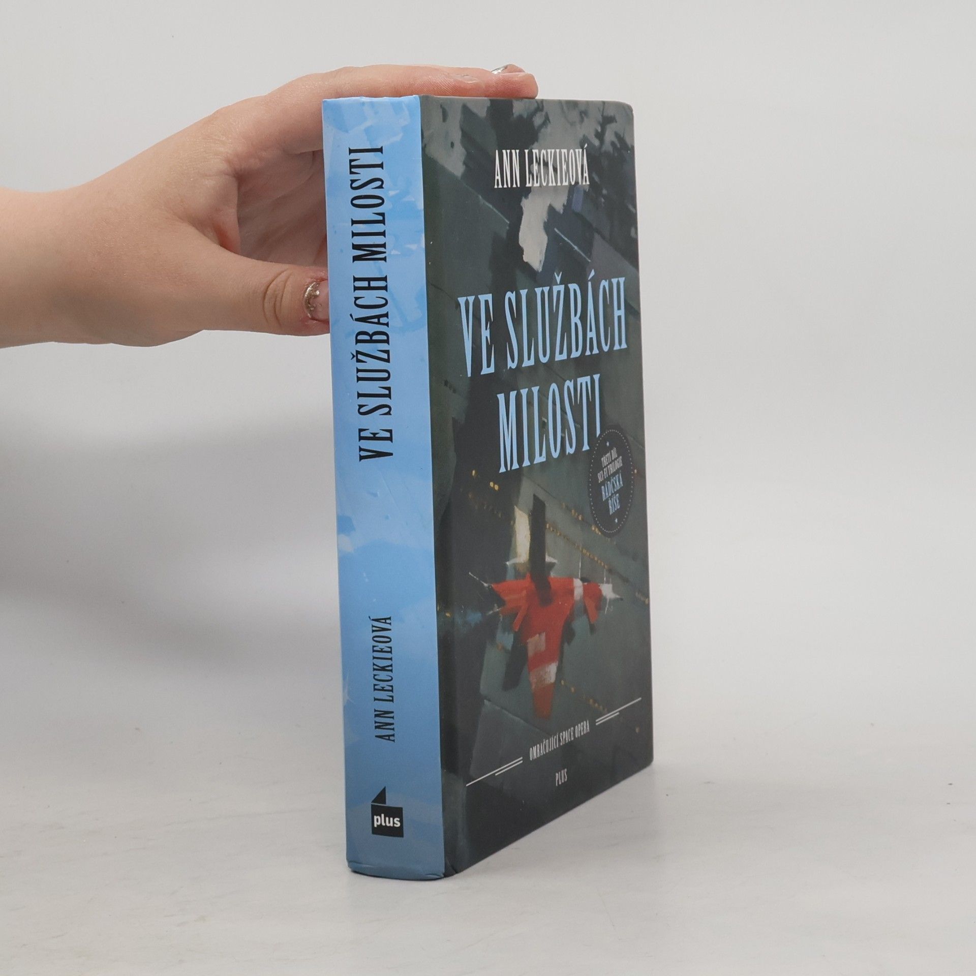 Ann Leckie Ve službách Milosti