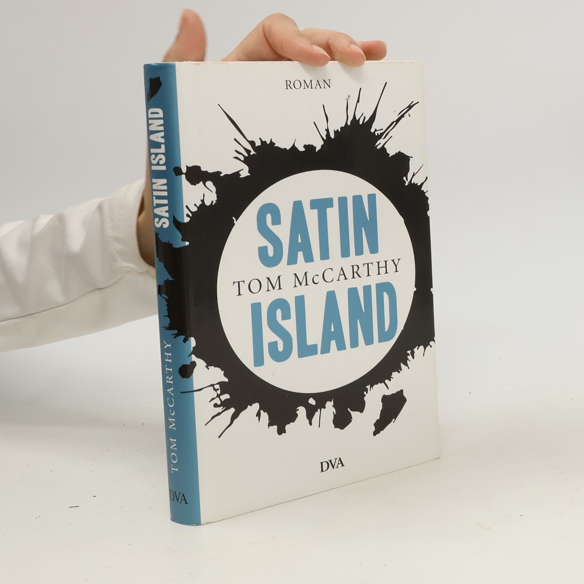 Tom McCarthy Satin Island