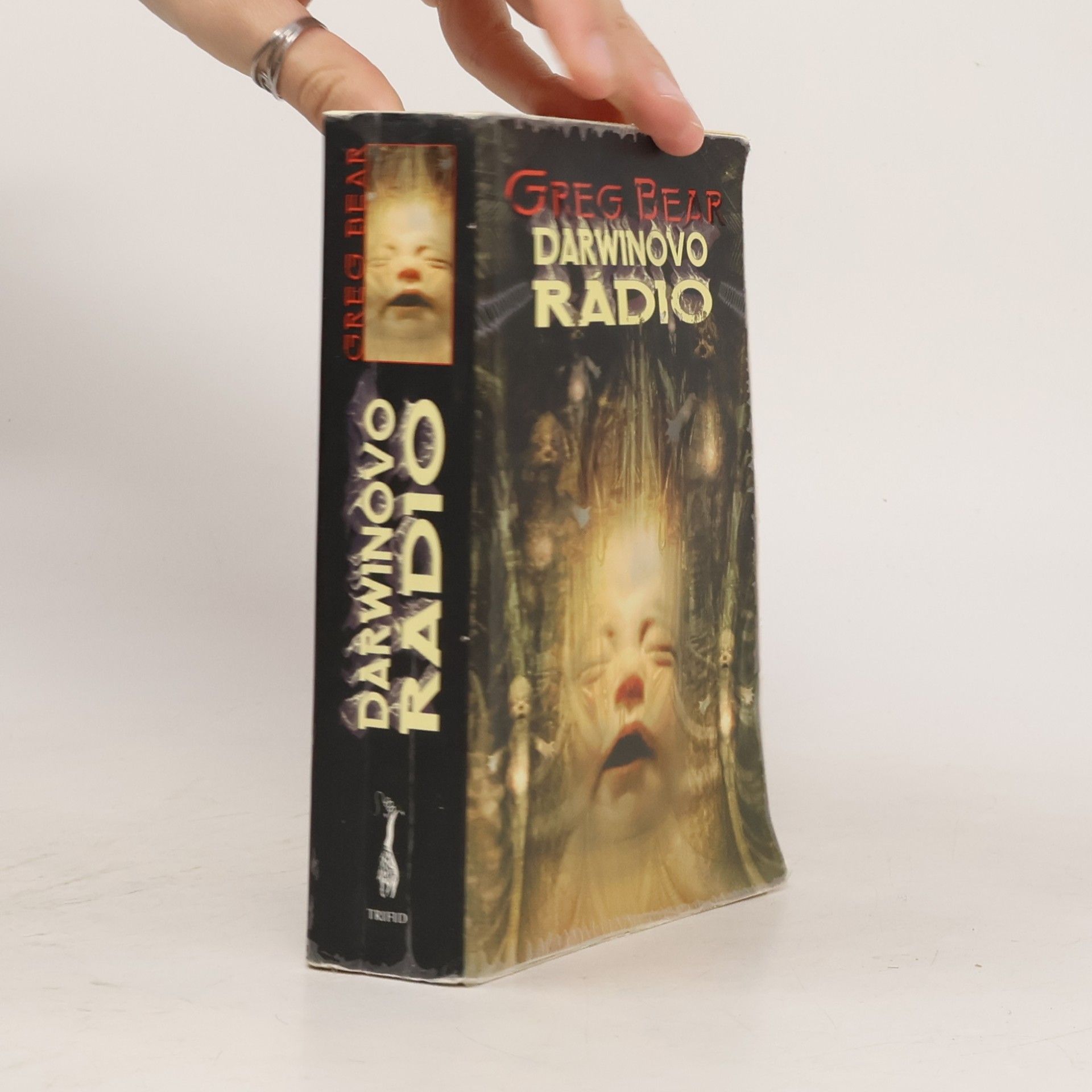 Greg Bear Darwinovo radio