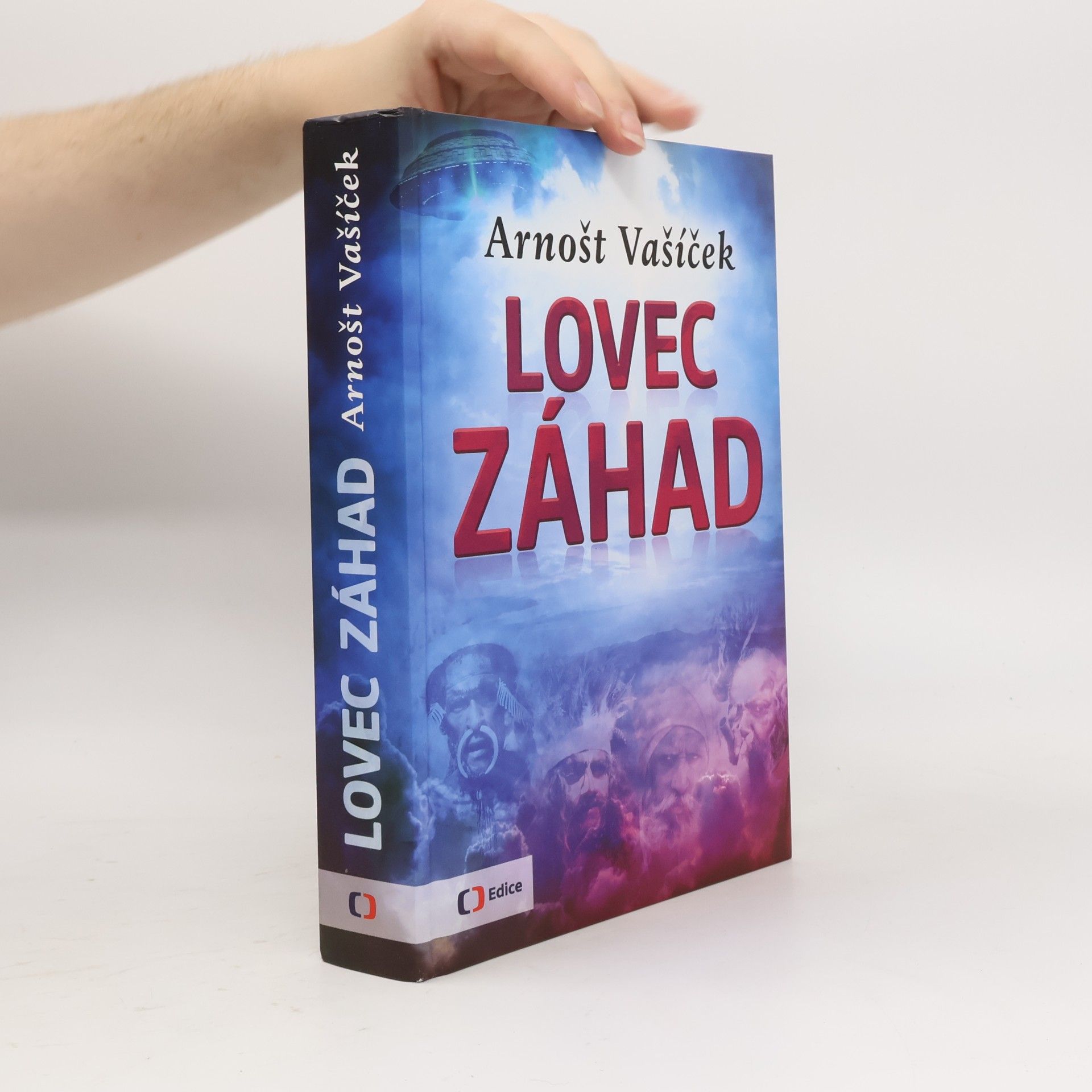 Lovec záhad