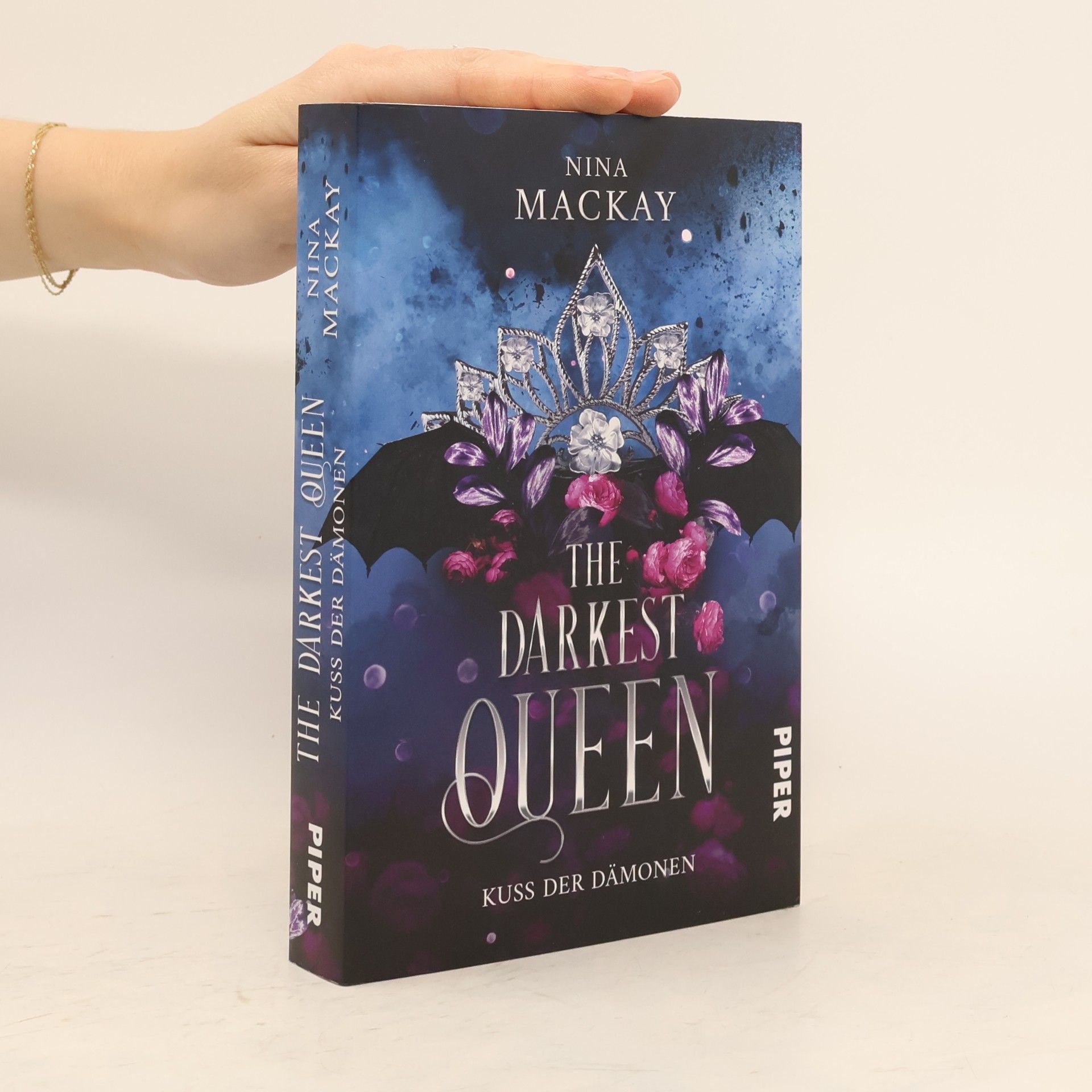 Nina MacKay The Darkest Queen