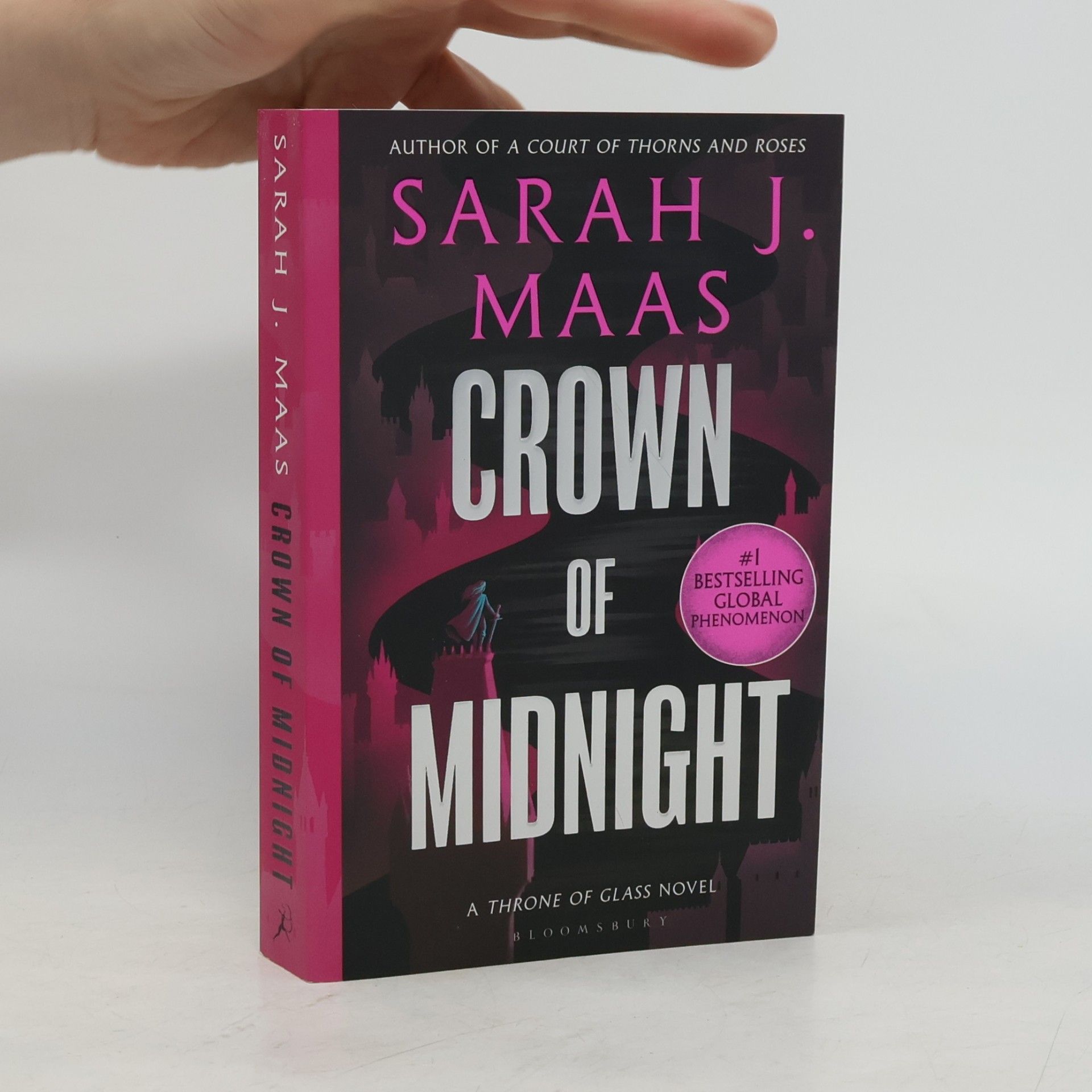 Sarah J. Maas Crown of midnight
