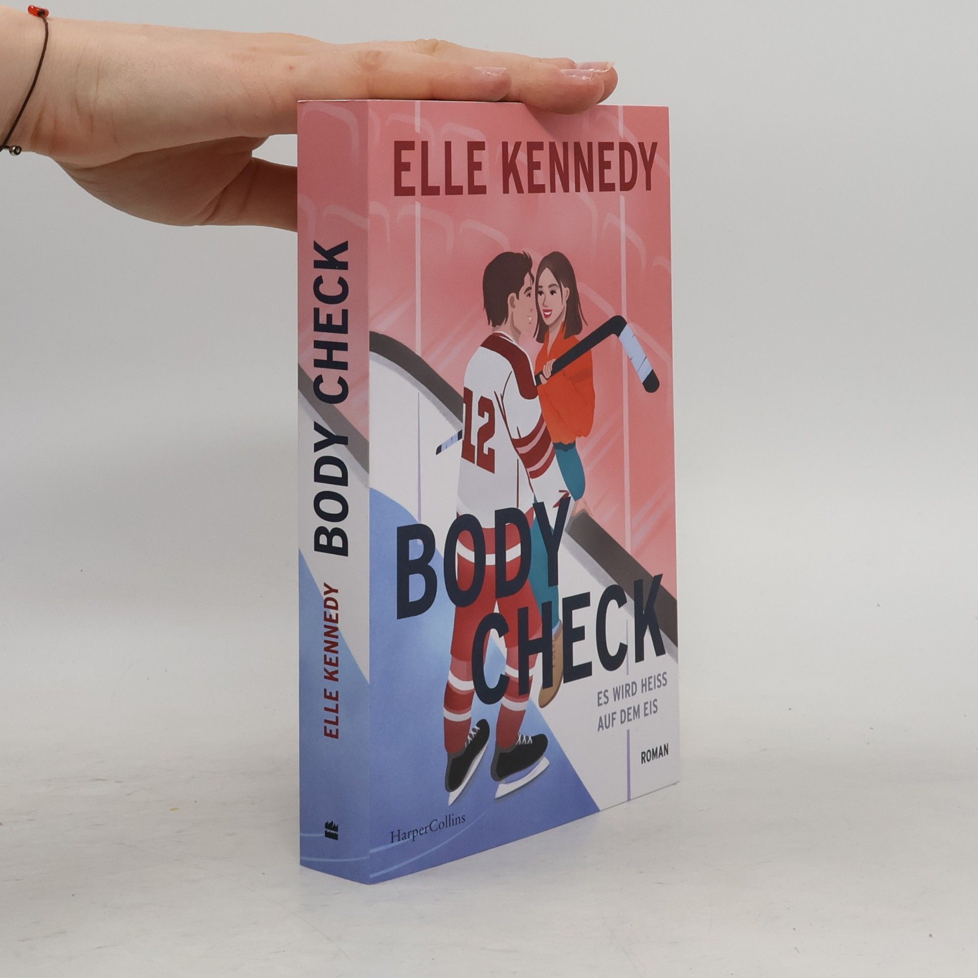Elle Kennedy Body check