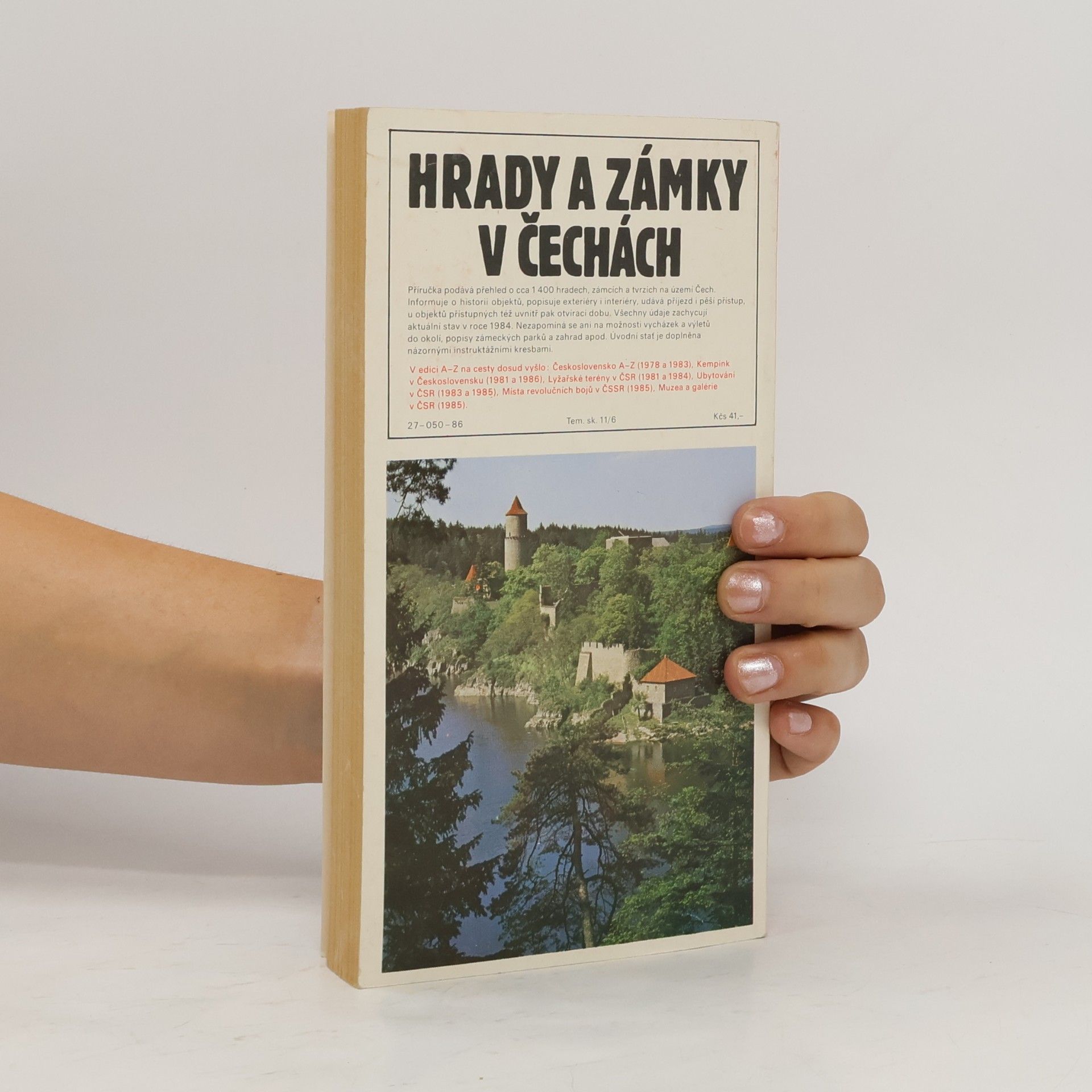 AA.VV. Hrady a zámky v Čechách. A-Z na cesty