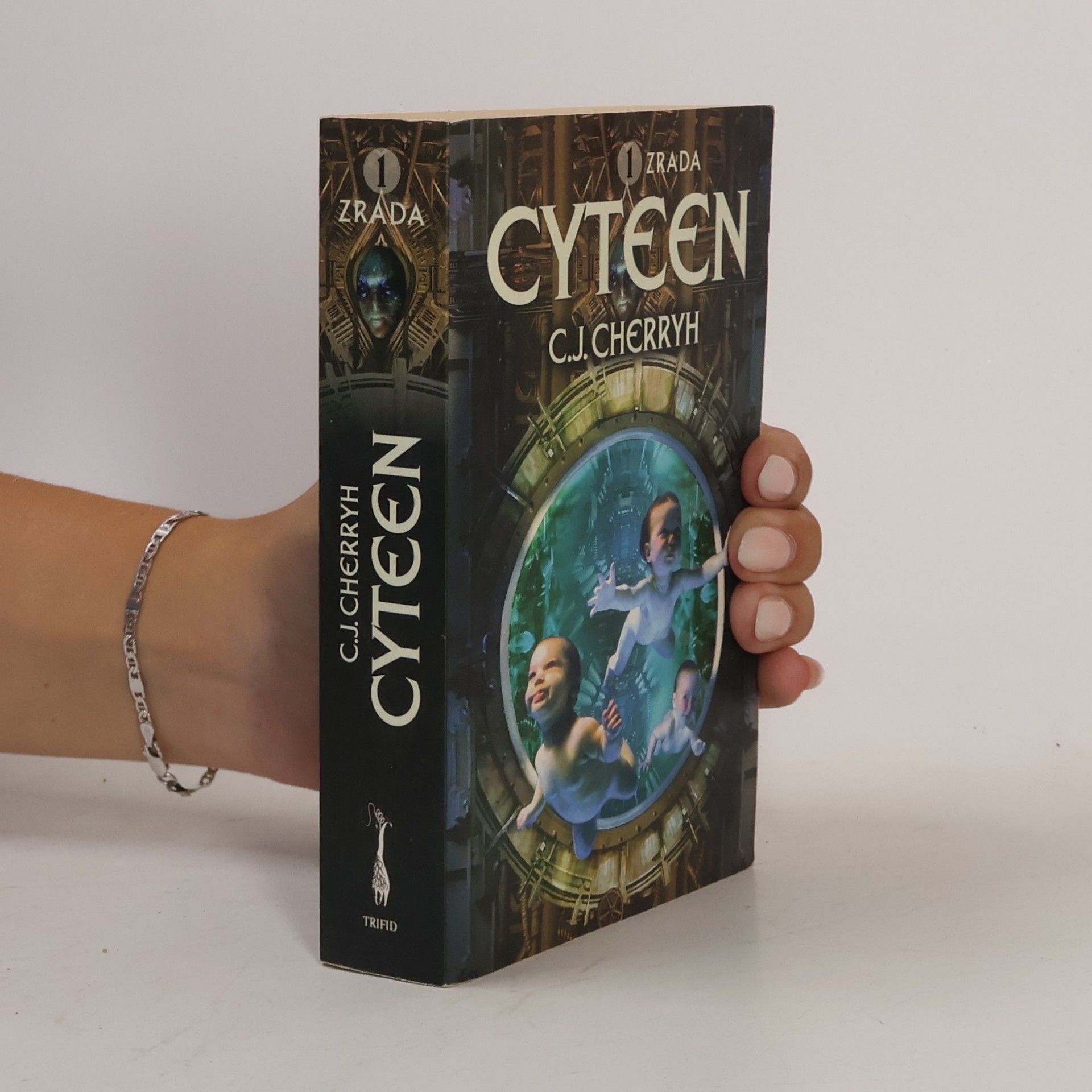 C. J. Cherryh Cyteen. 1, Zrada