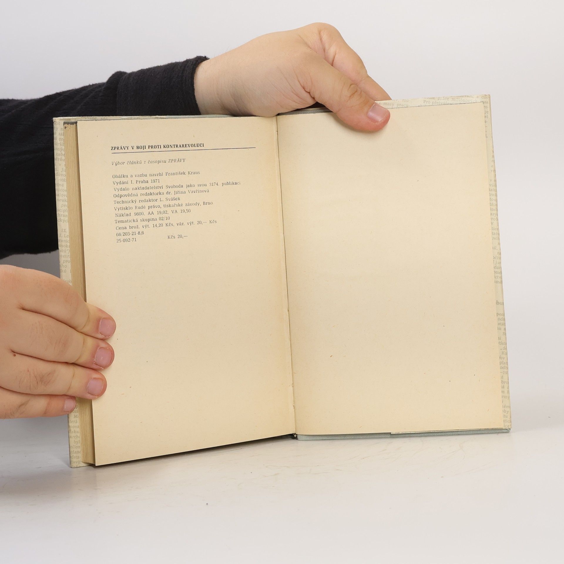 Autorenkollektiv Zprávy v boji proti kontrarevoluci: Výbor článků z časopisu Zpráv