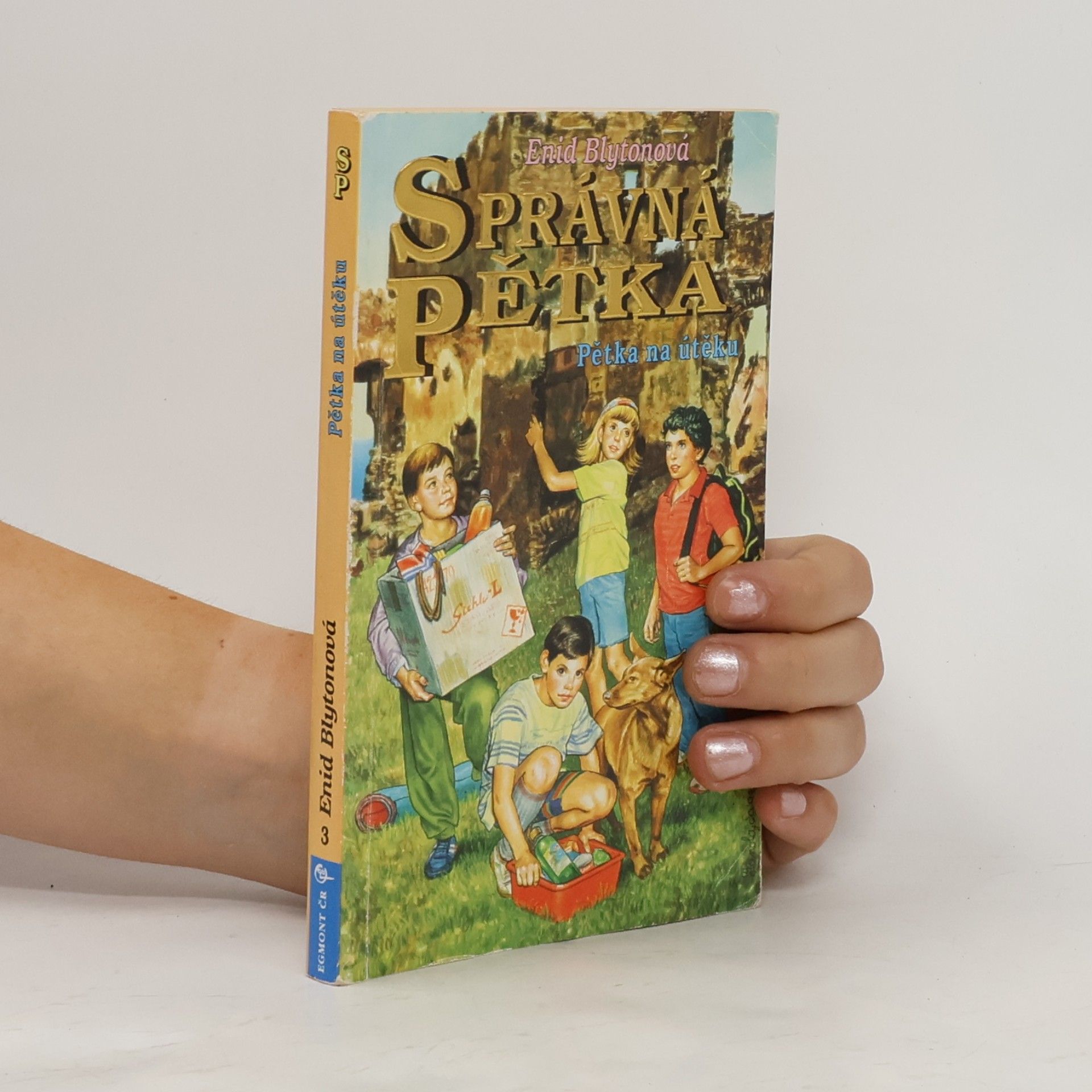 Enid Blyton Správná pětka. Pětka na útěku