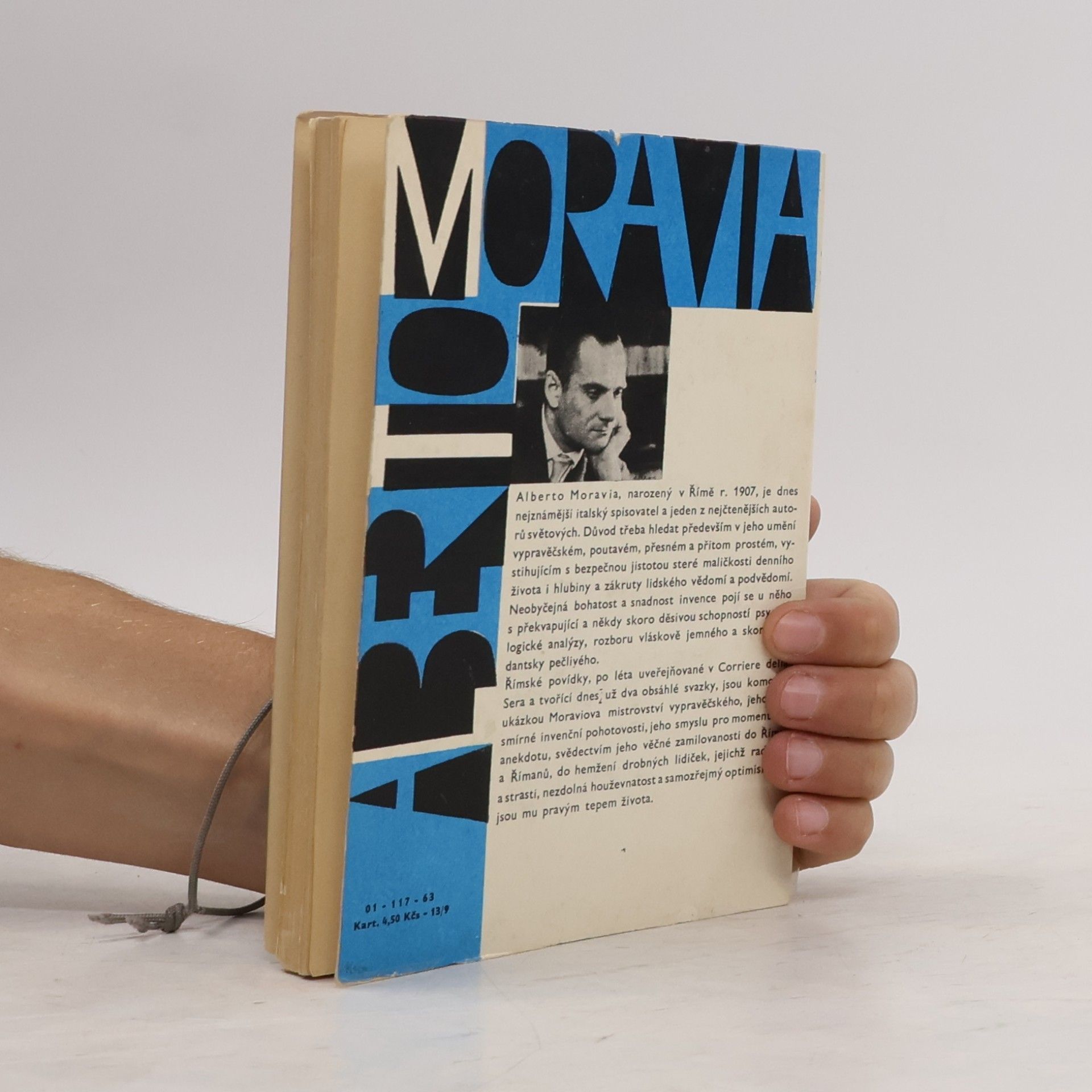 Alberto Moravia Světla Říma
