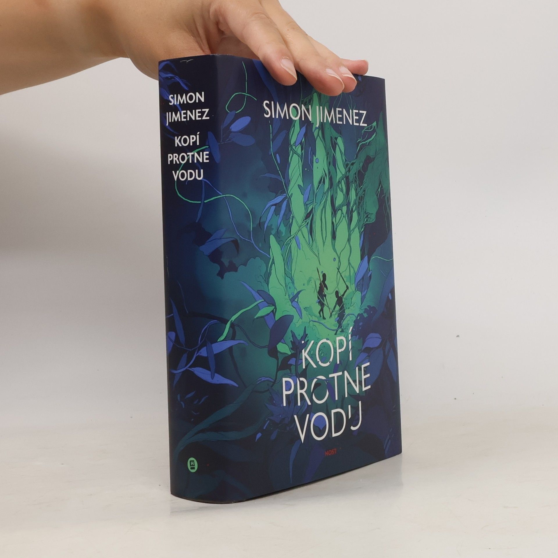 Simon Jimenez Kopí protne vodu