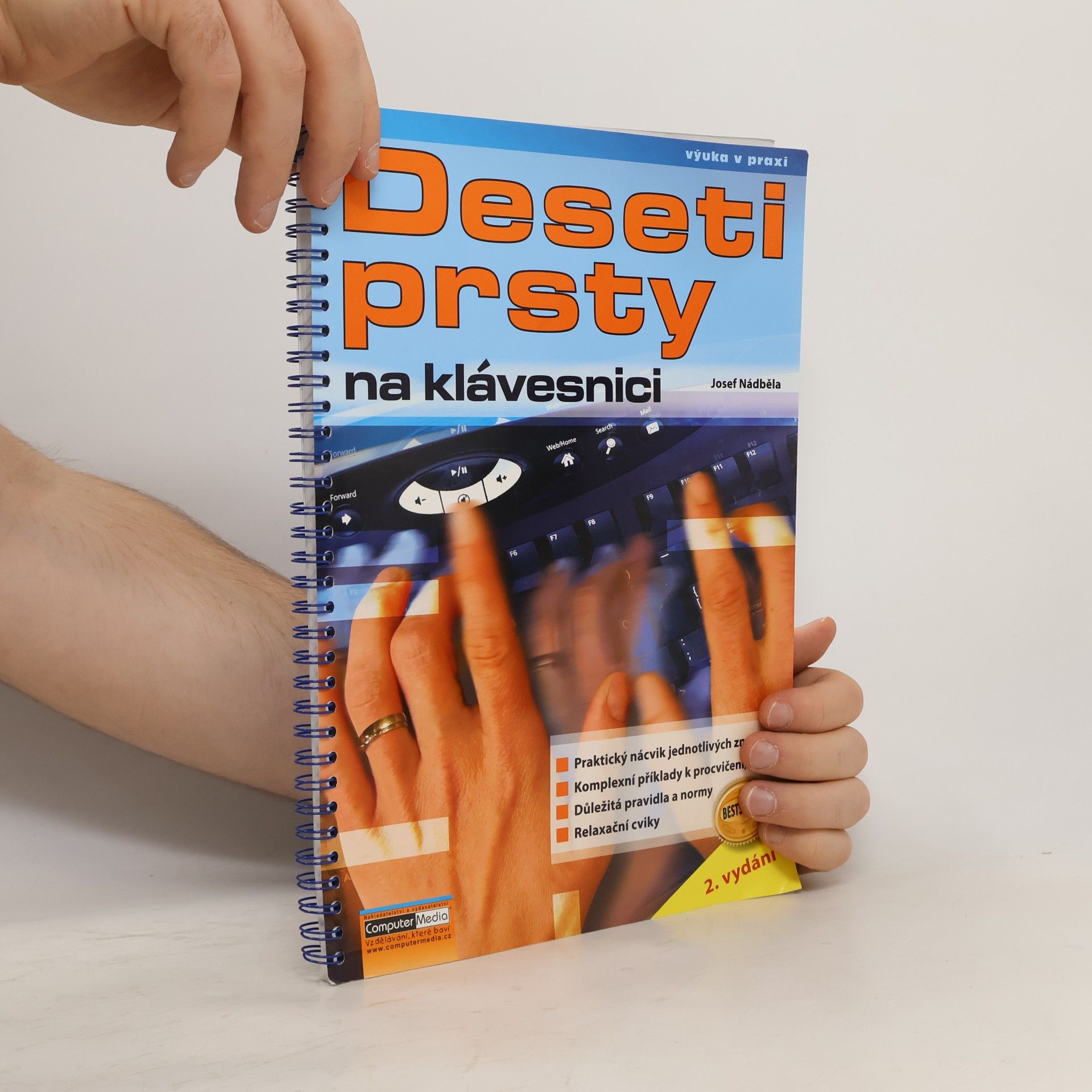 Josef Nádběla Deseti prsty na klávesnici