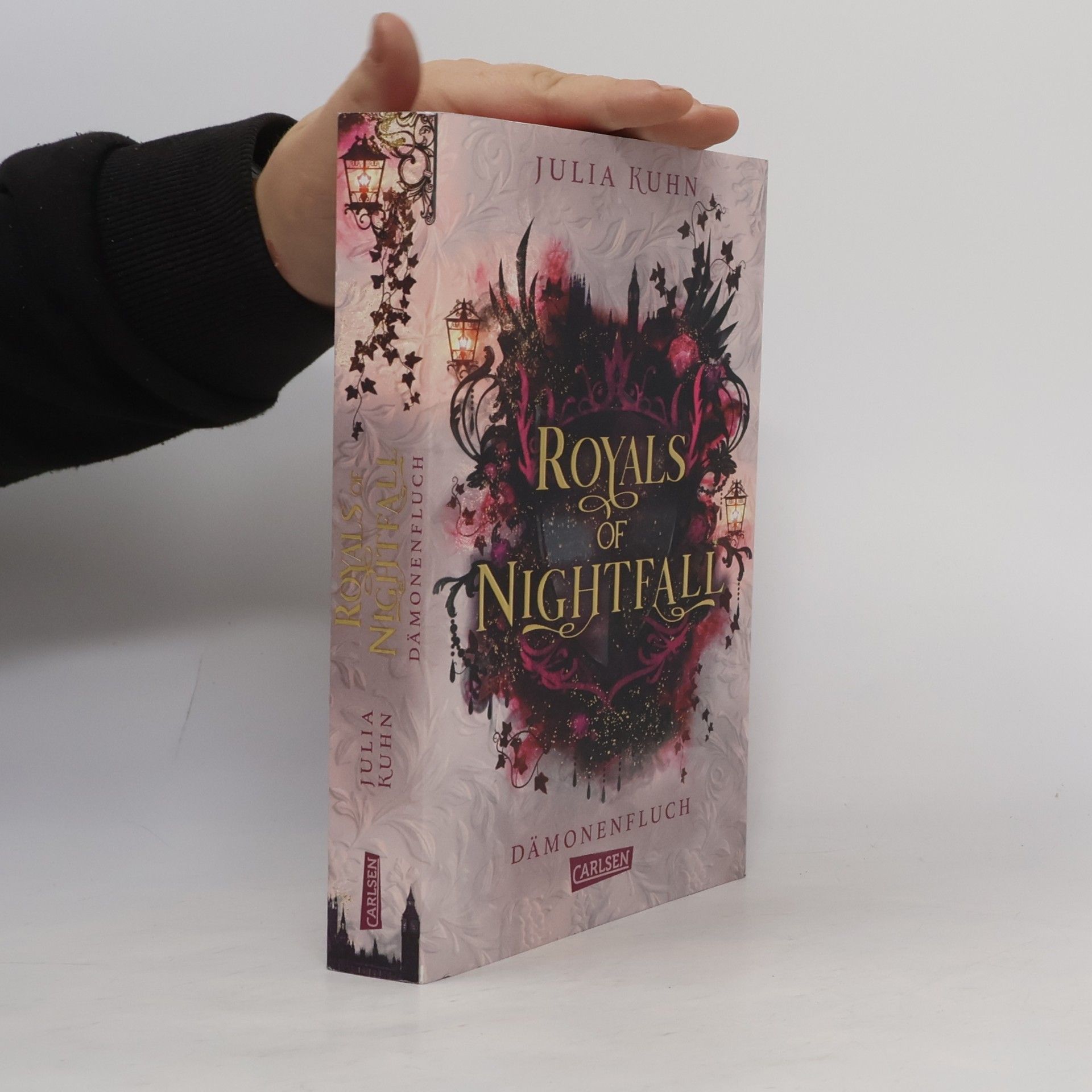Julia Kuhn Royals of Nightfall