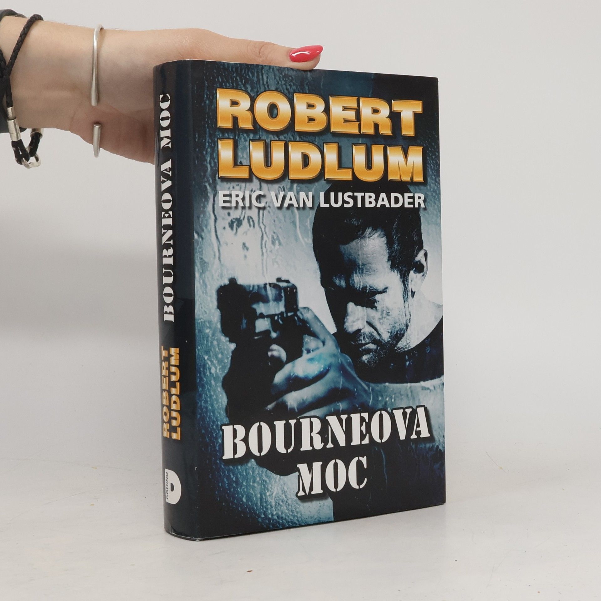 Eric Lustbader Bourneova moc