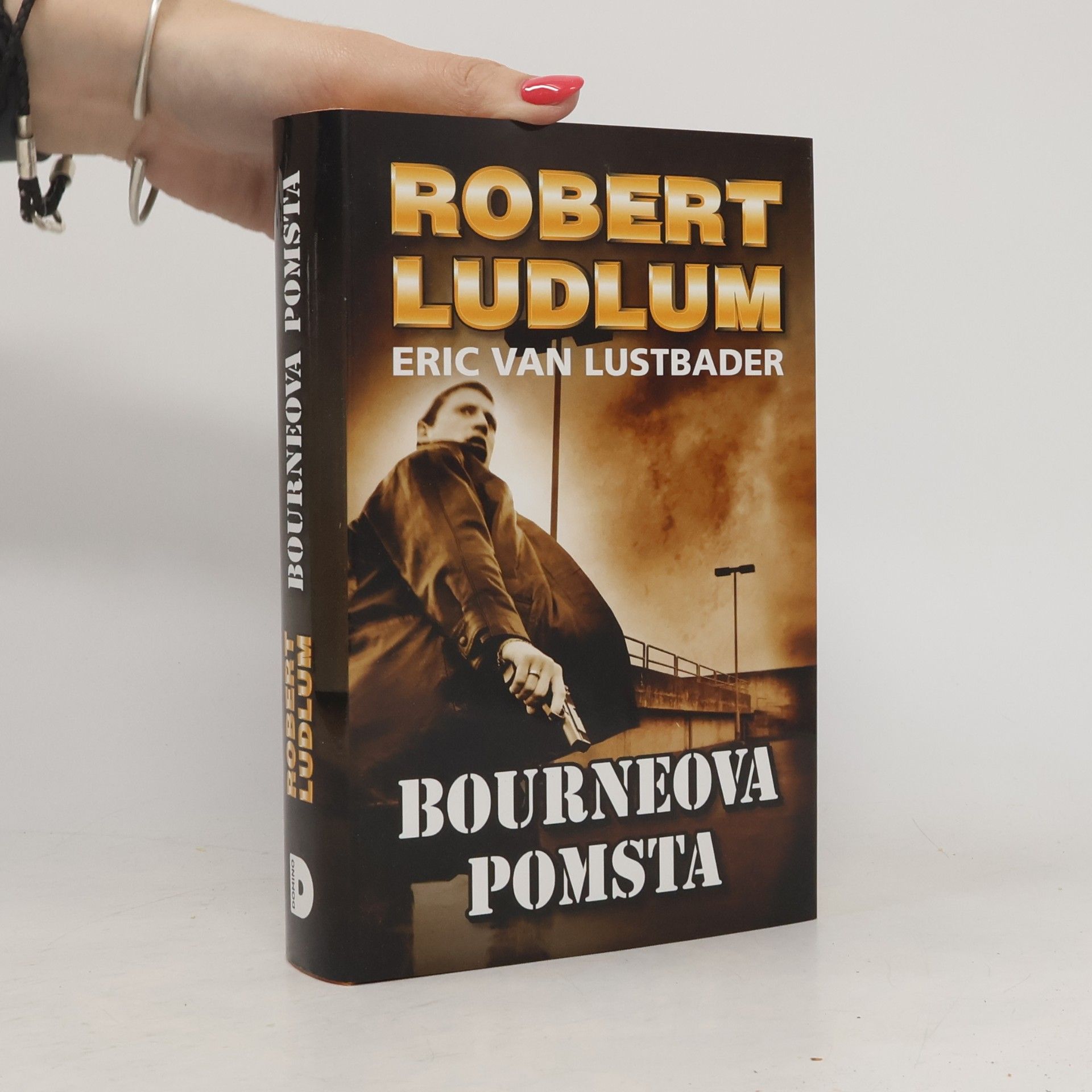 Robert Ludlum Bourneova pomsta