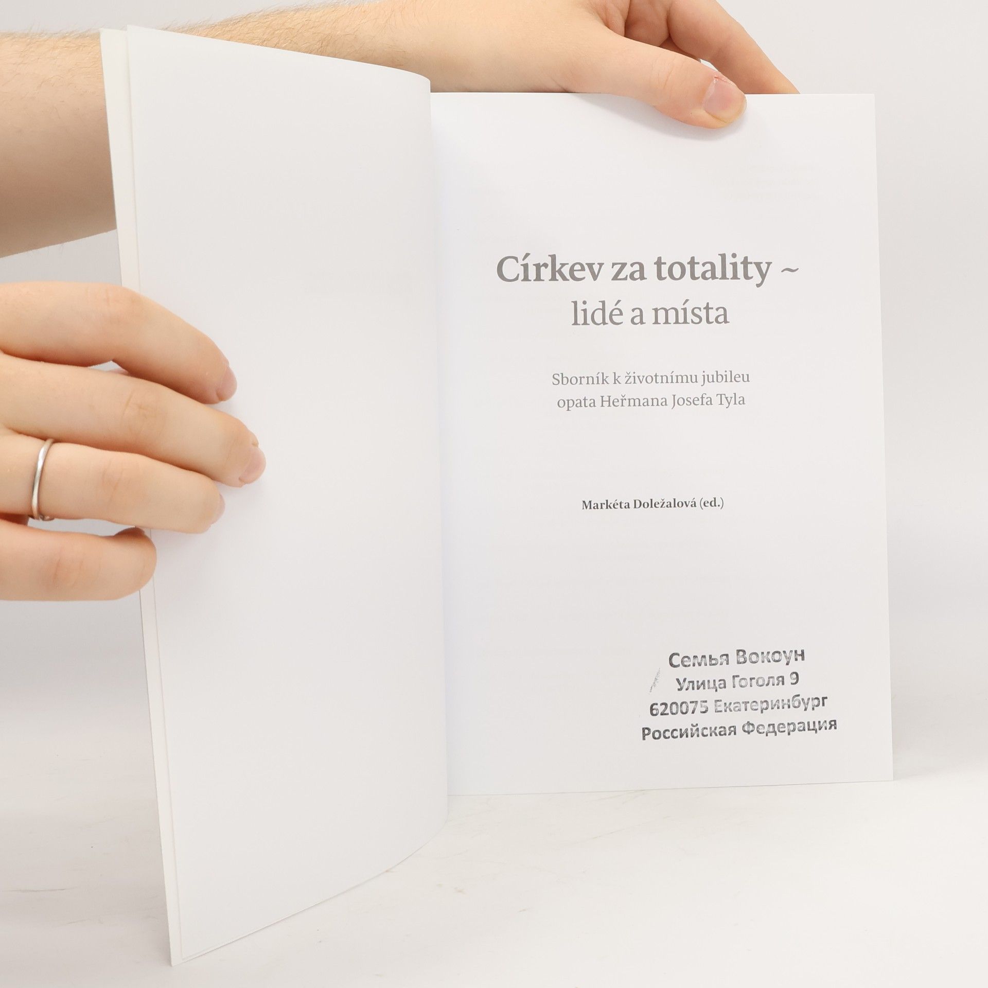Markéta Doležalová Církev za totality - lidé a místa