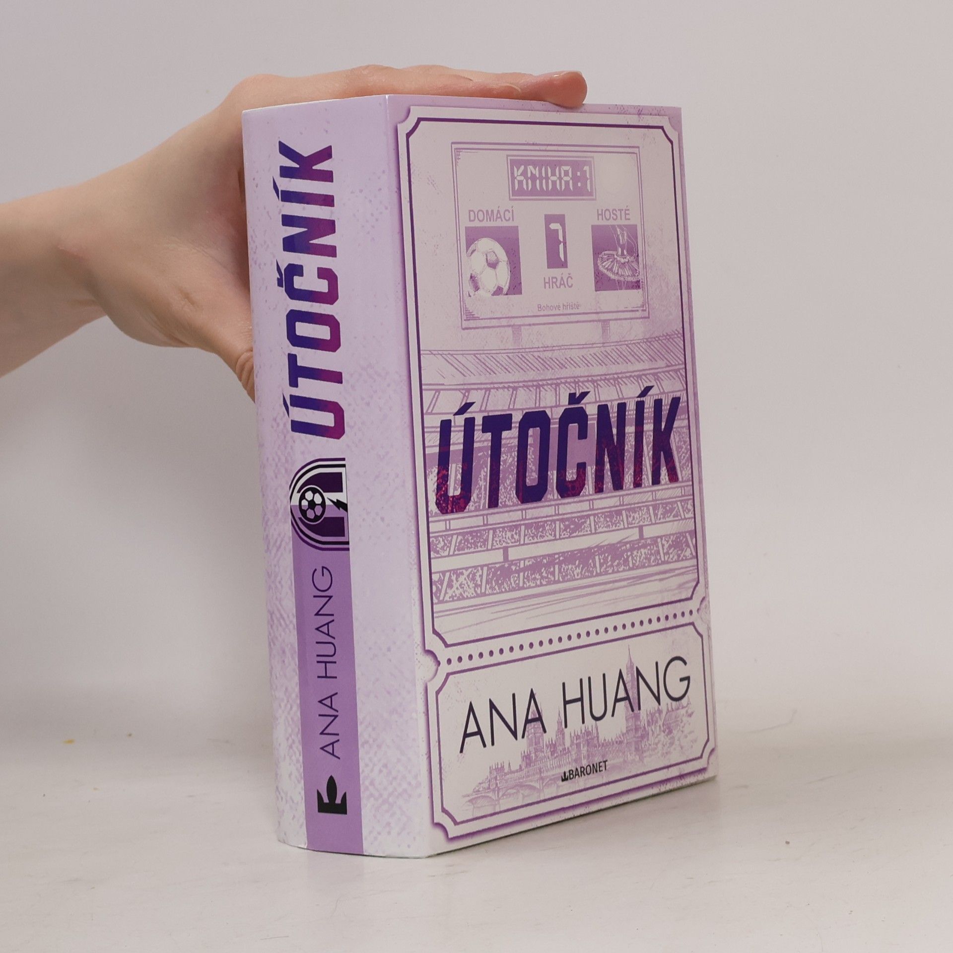 Ana Huang Útočník