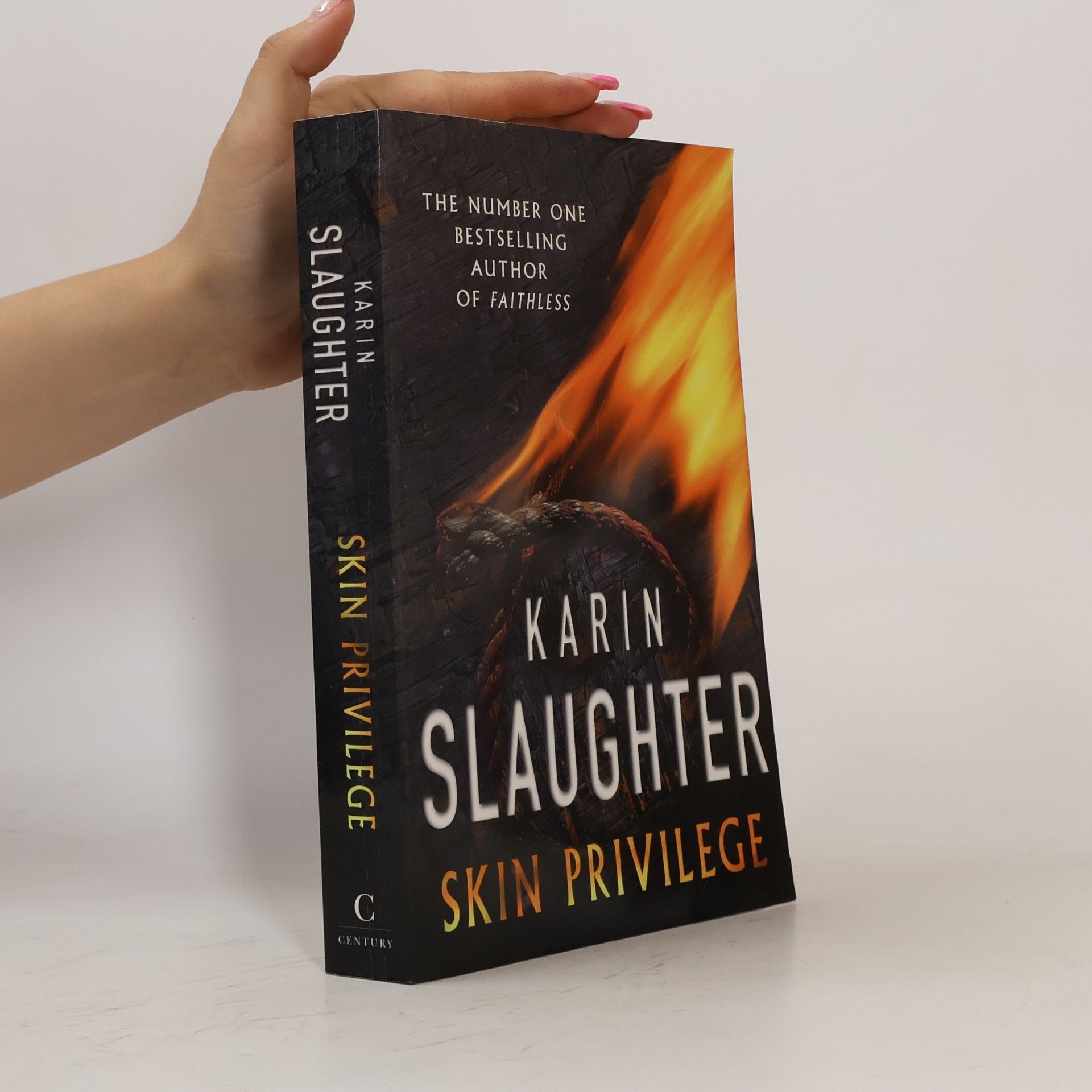 Karin Slaughter Skin Privilege