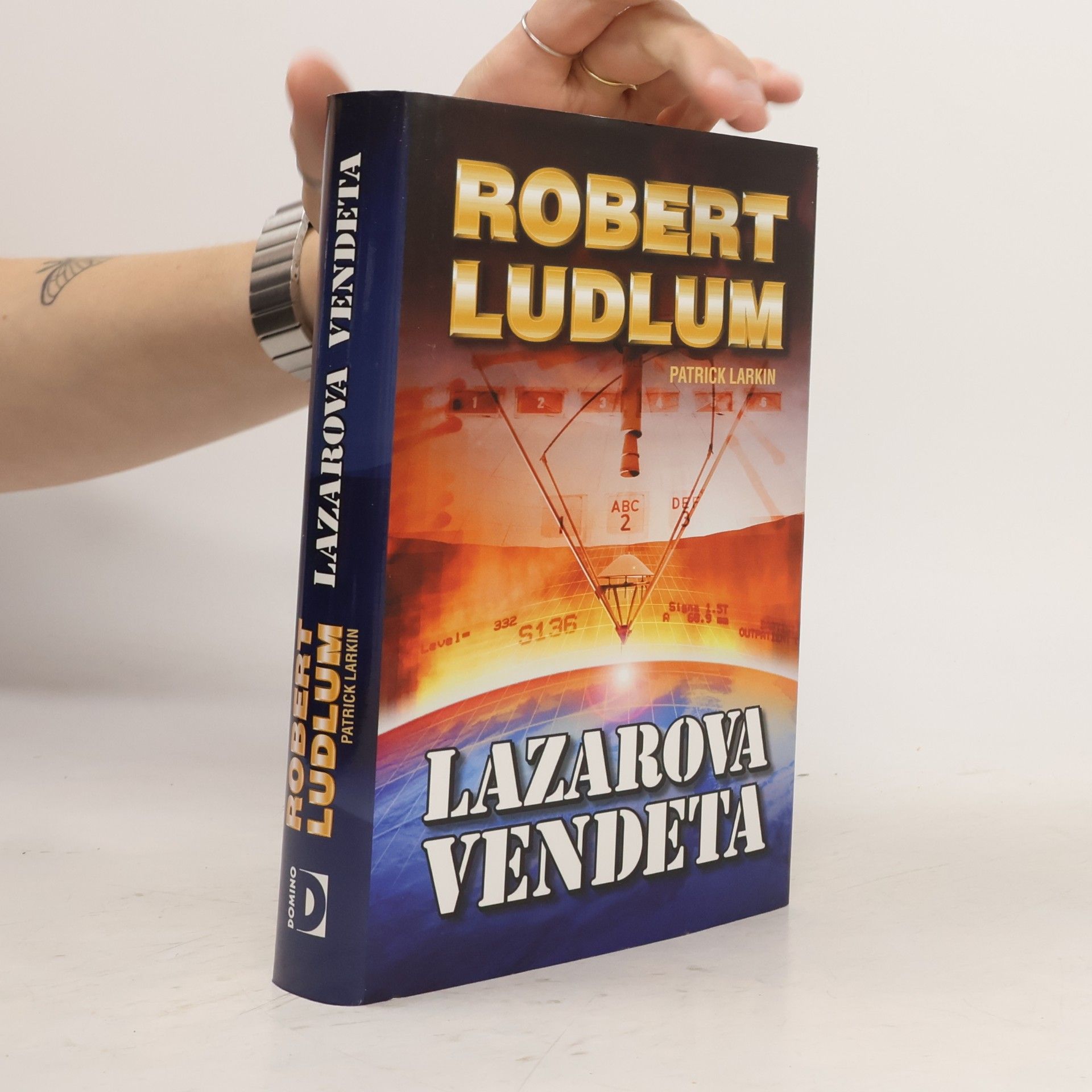Robert Ludlum Lazarova vendeta