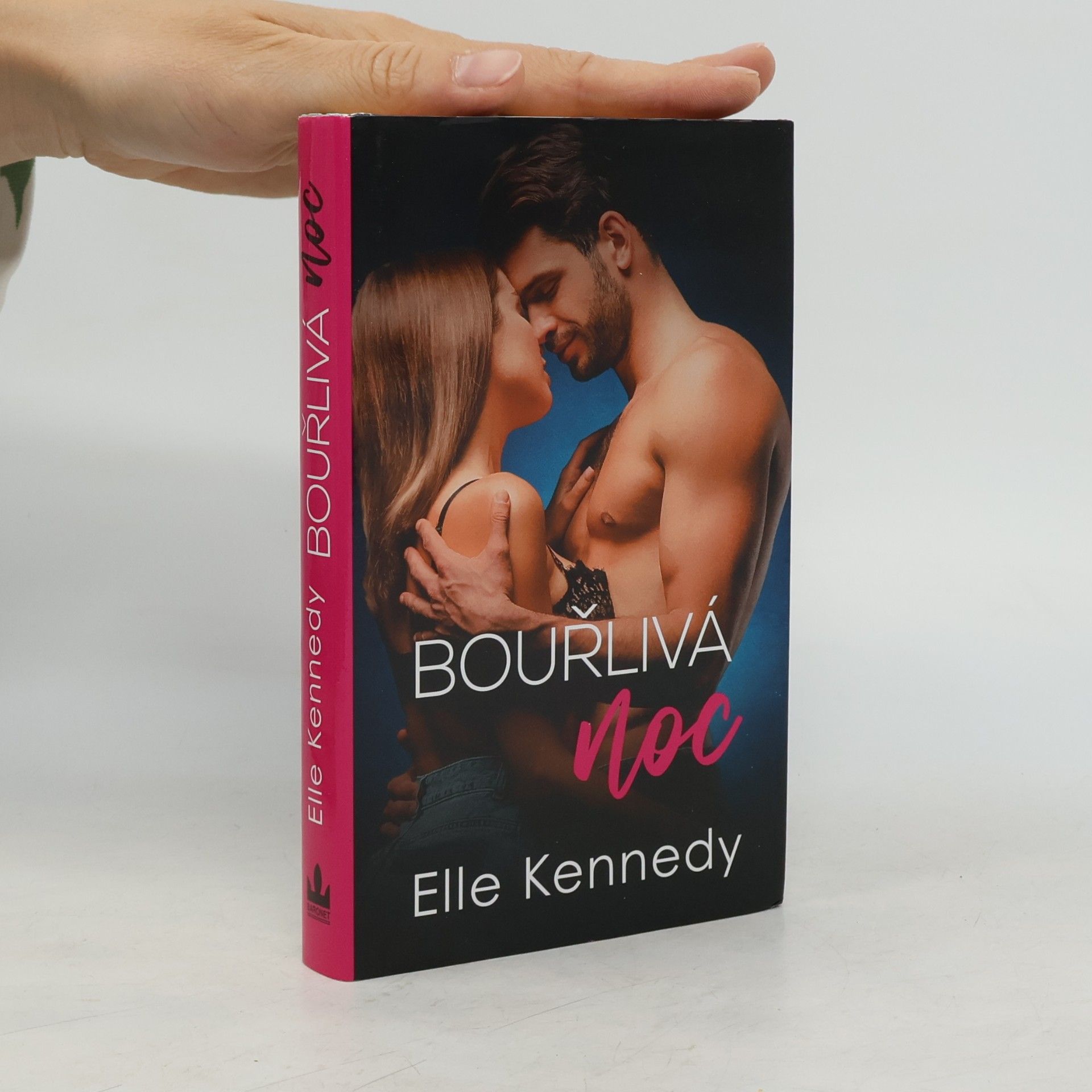 Elle Kennedy Bouřlivá noc