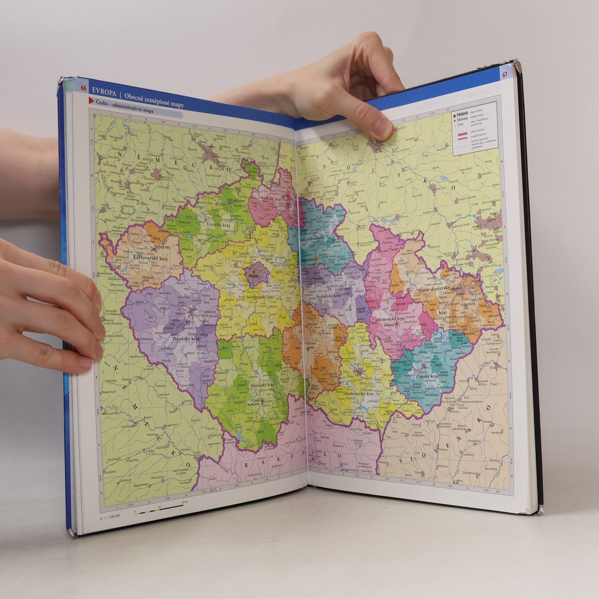 Kolektiv autorů Školní atlas světa